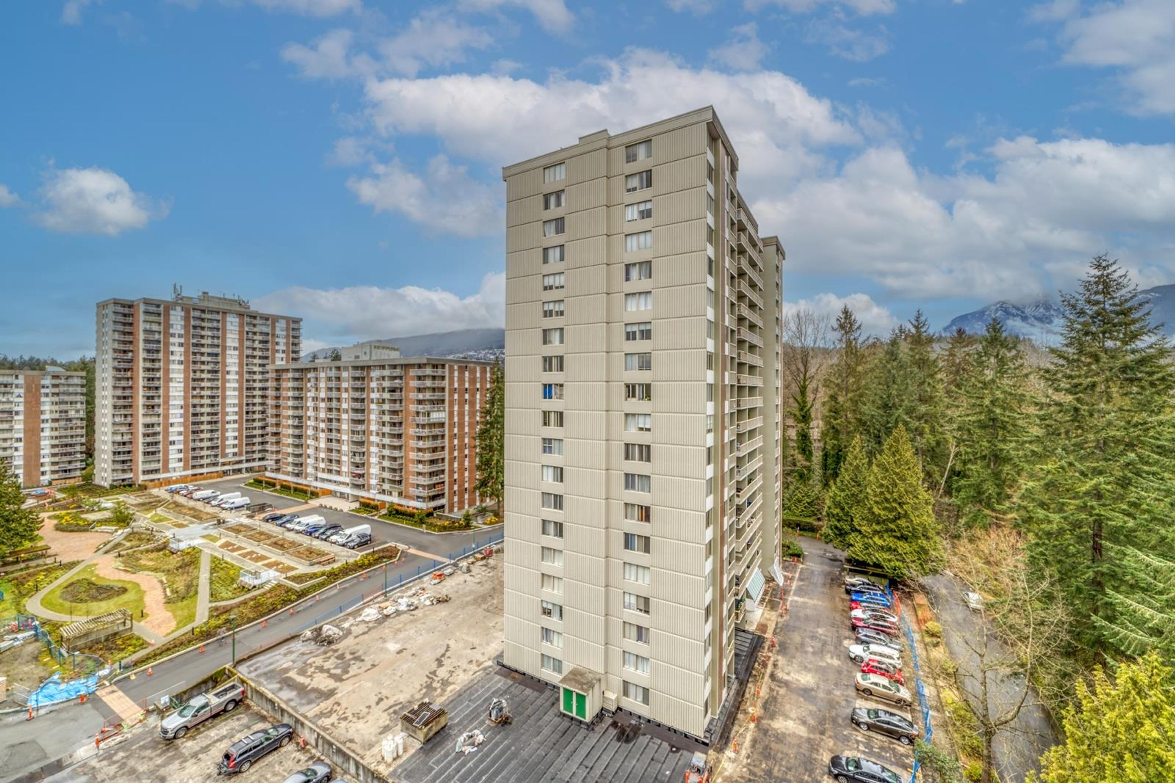 2004 Fullerton Avenue, North Vancouver - Exteriors - Full Complex View, Drone/Aerial View - Photo 1