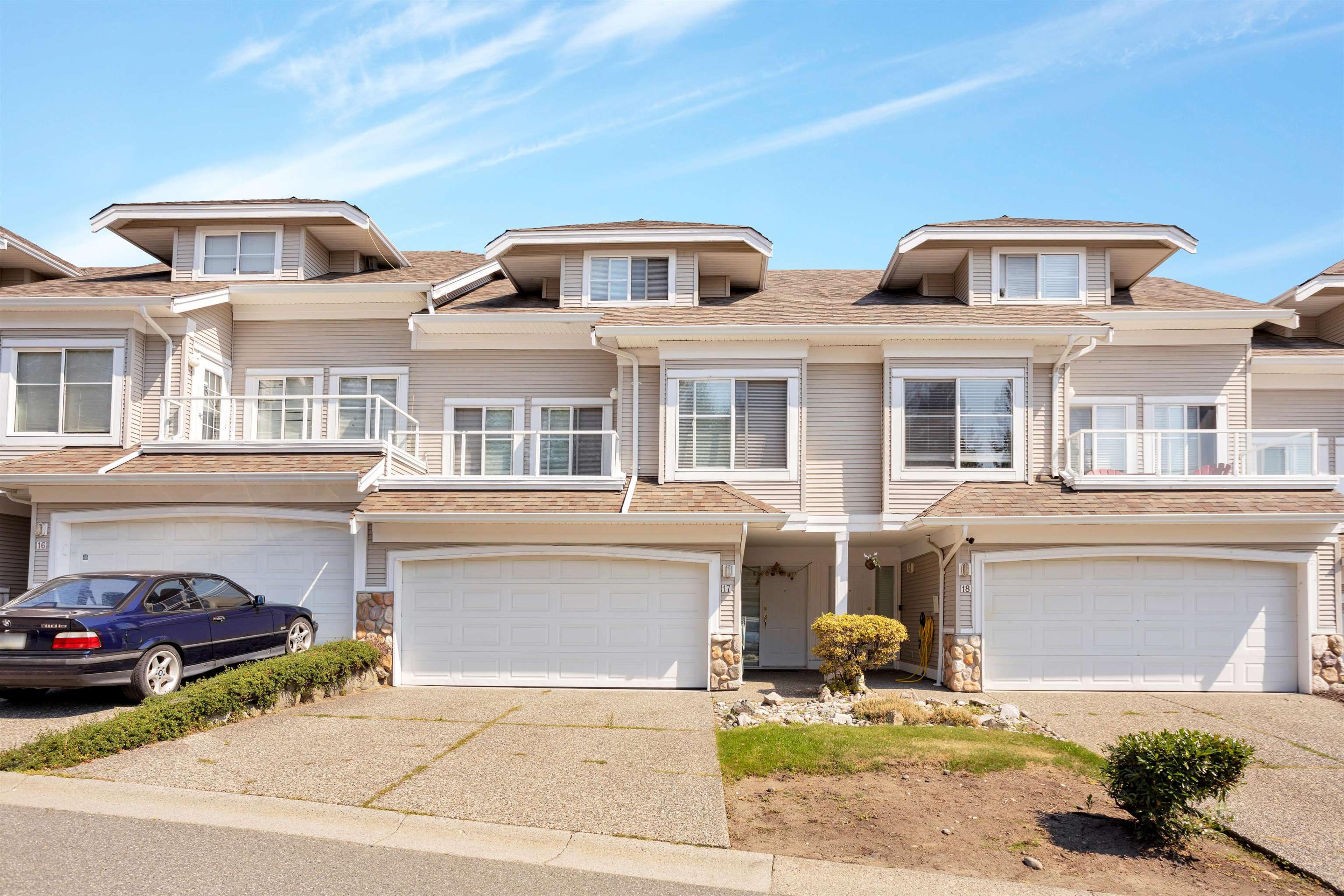 31501 Upper Maclure Road, Abbotsford - Exteriors - Full Complex View - Photo 1