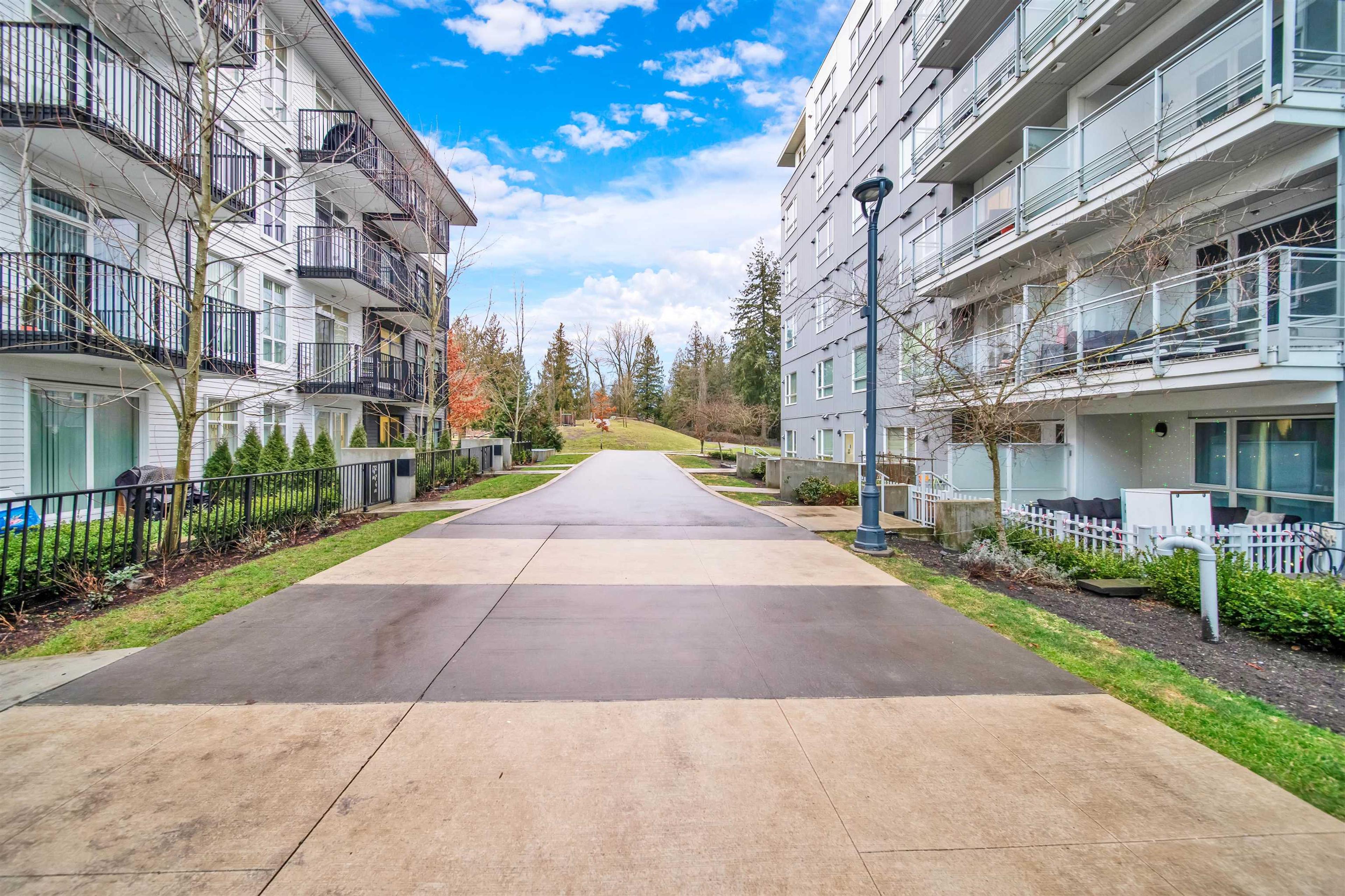 10581 140 Street, Surrey - Exteriors - Full Complex View - Photo 3