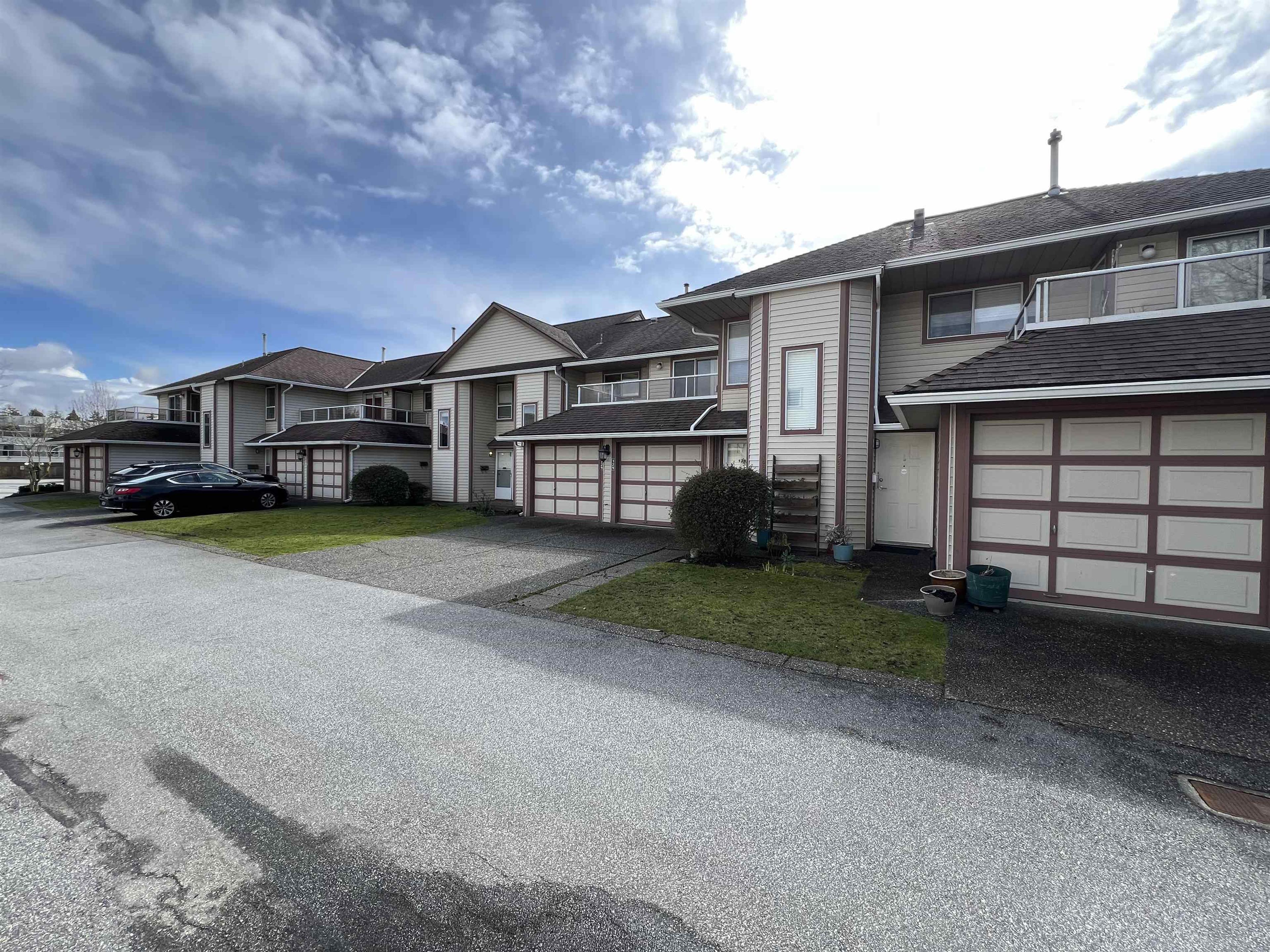 13725 72a Avenue, Surrey - Exteriors - Full Complex View - Photo 2