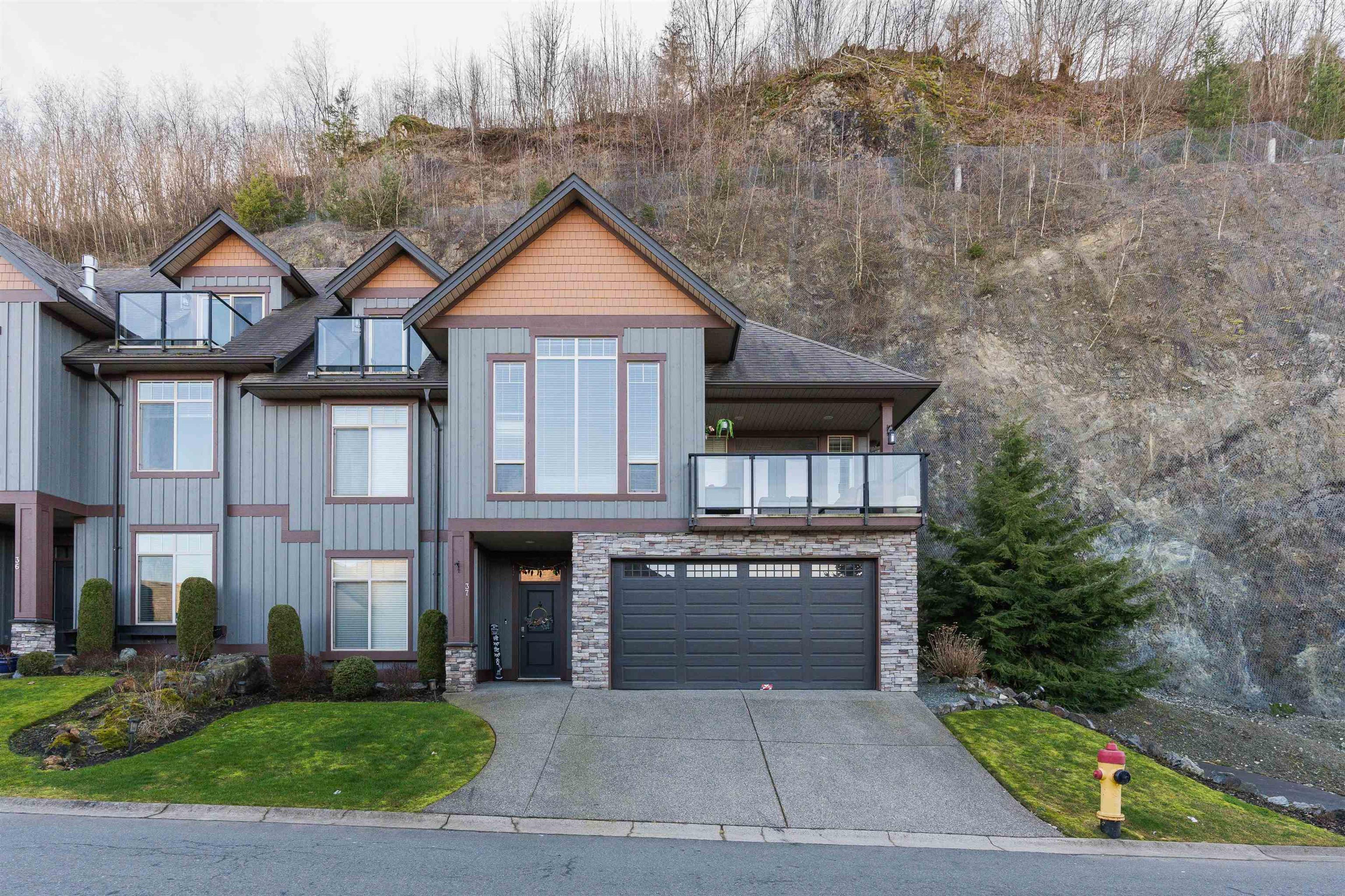 43540 Alameda Drive, Chilliwack - Exteriors - Photo 3