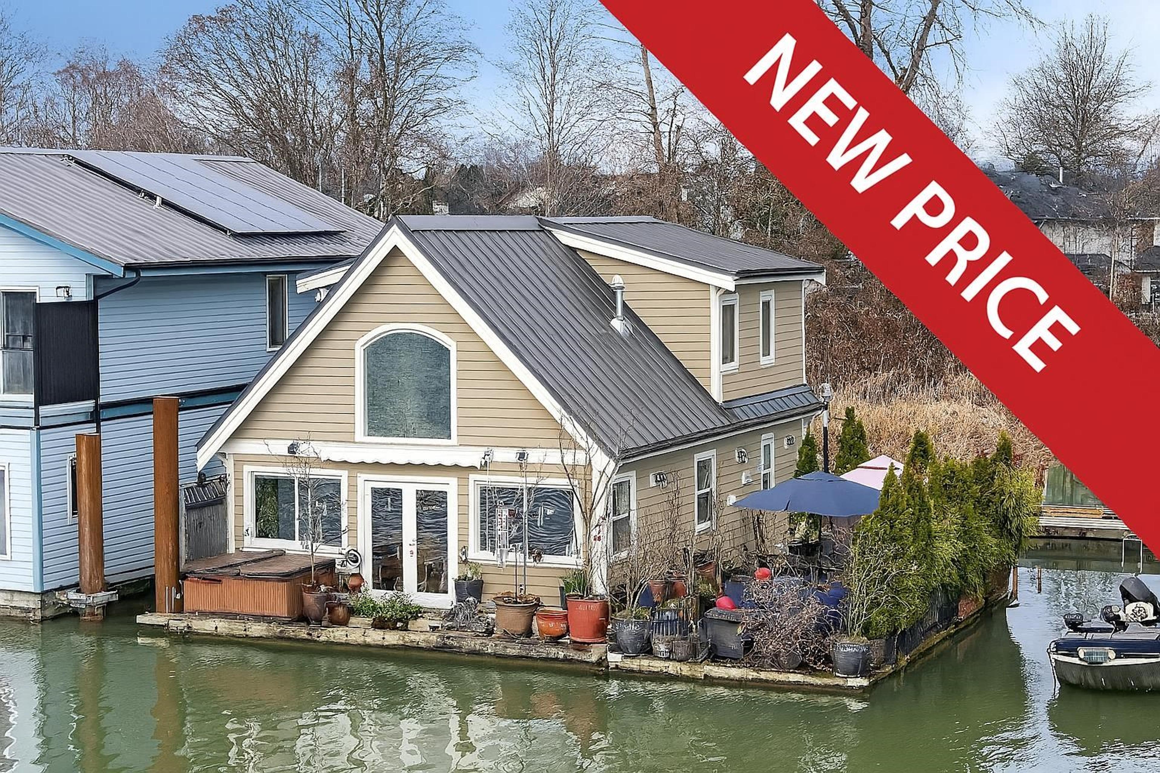 800 South Dyke Road, New Westminster - Exteriors - Photo 3