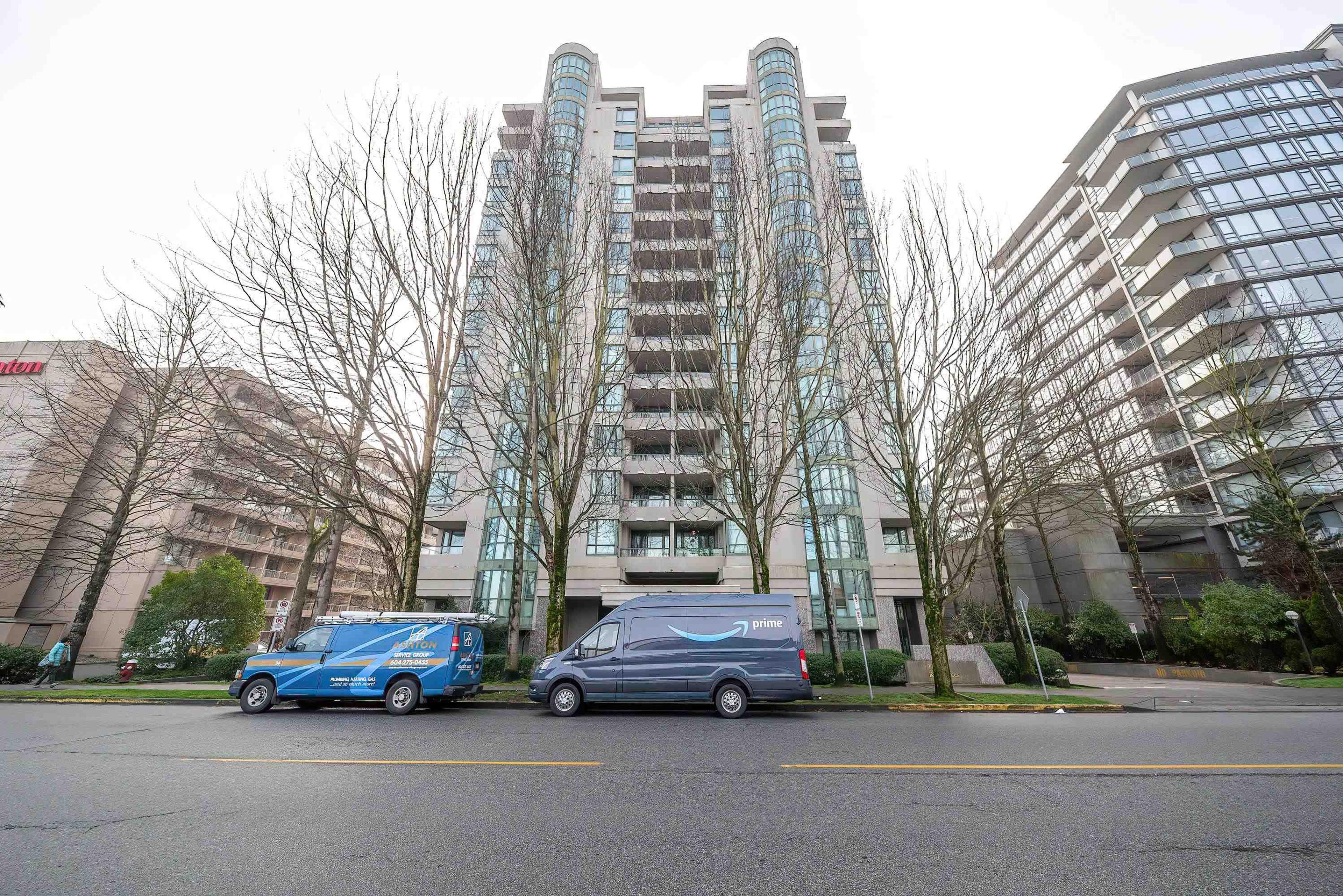 7380 Elmbridge Way, Richmond - Exteriors - Photo 2