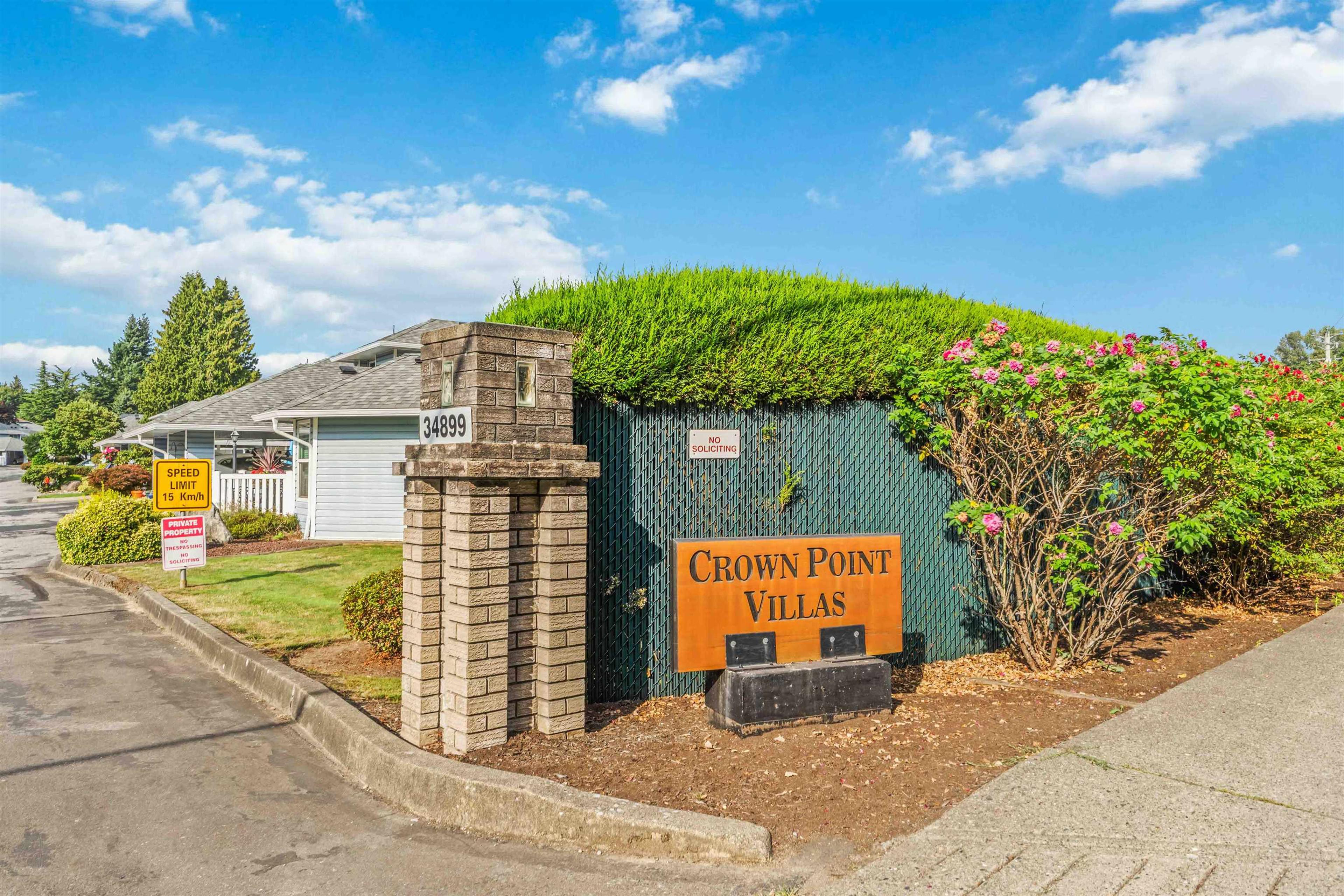 3292 Vernon Terrace, Abbotsford - Exteriors - Full Complex View - Photo 5