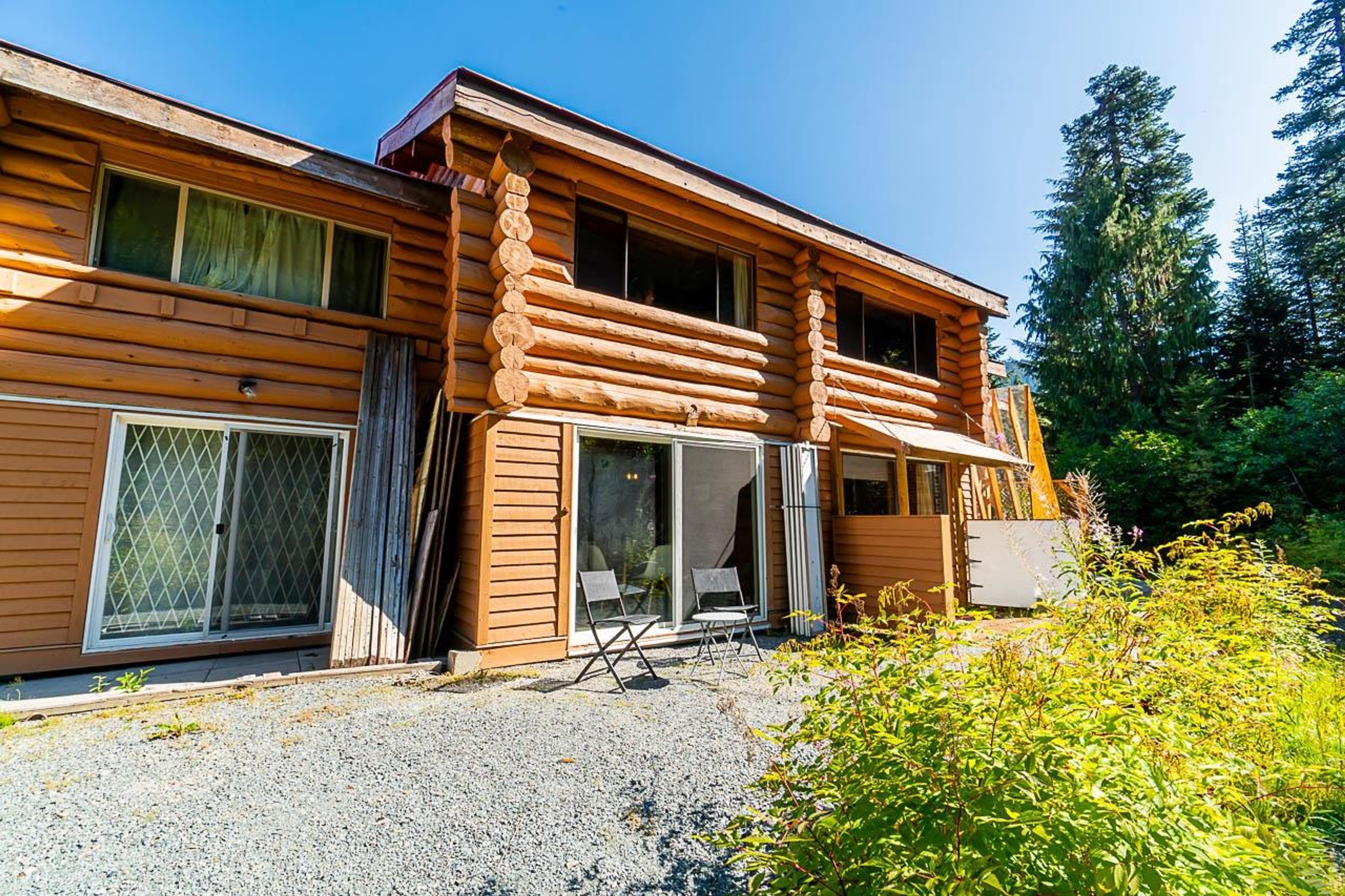 20619 Edelweiss Drive, Agassiz - Exteriors - Photo 3