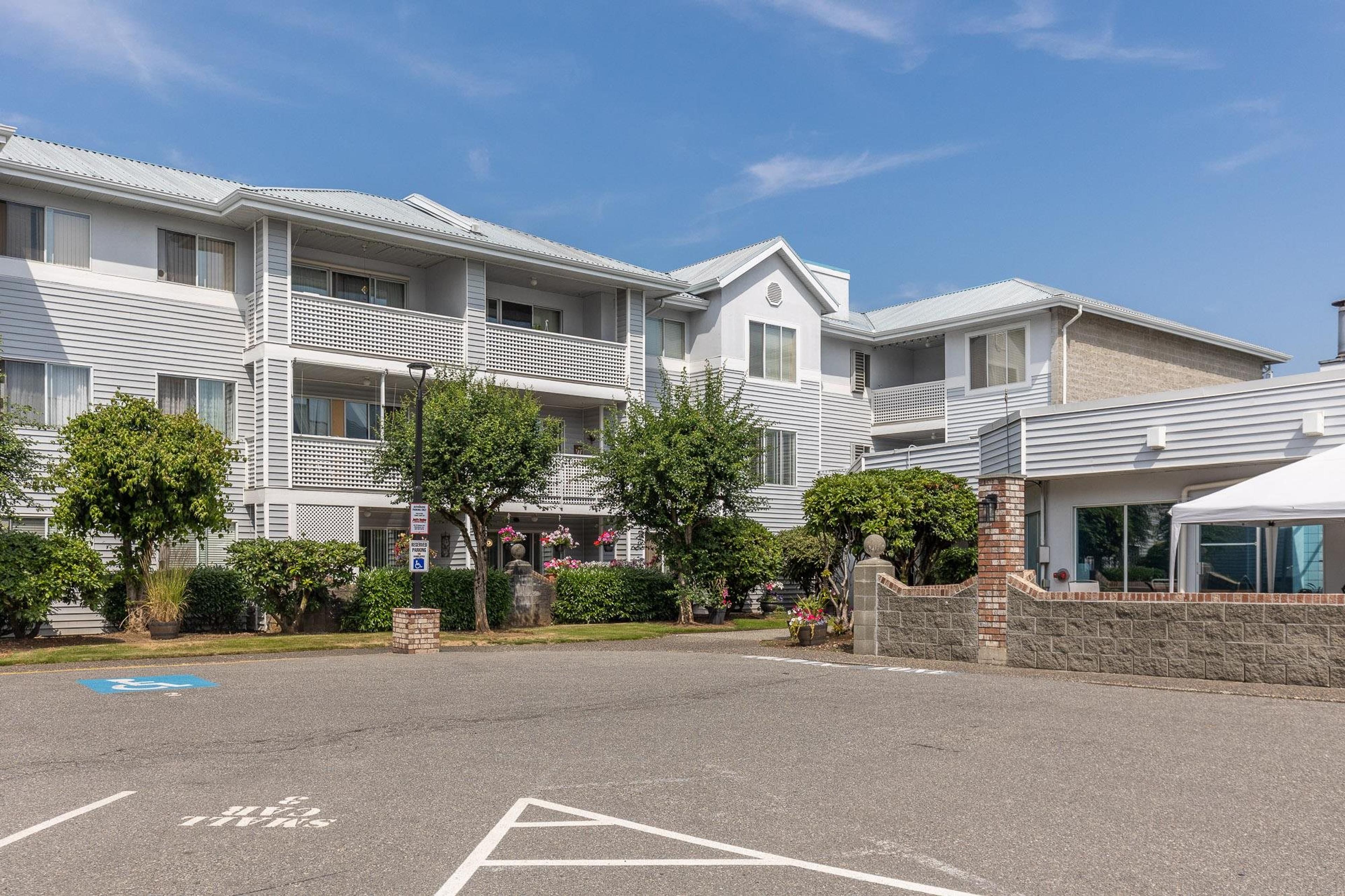 32823 Landeau Place, Abbotsford - Exteriors - Full Complex View - Photo 2