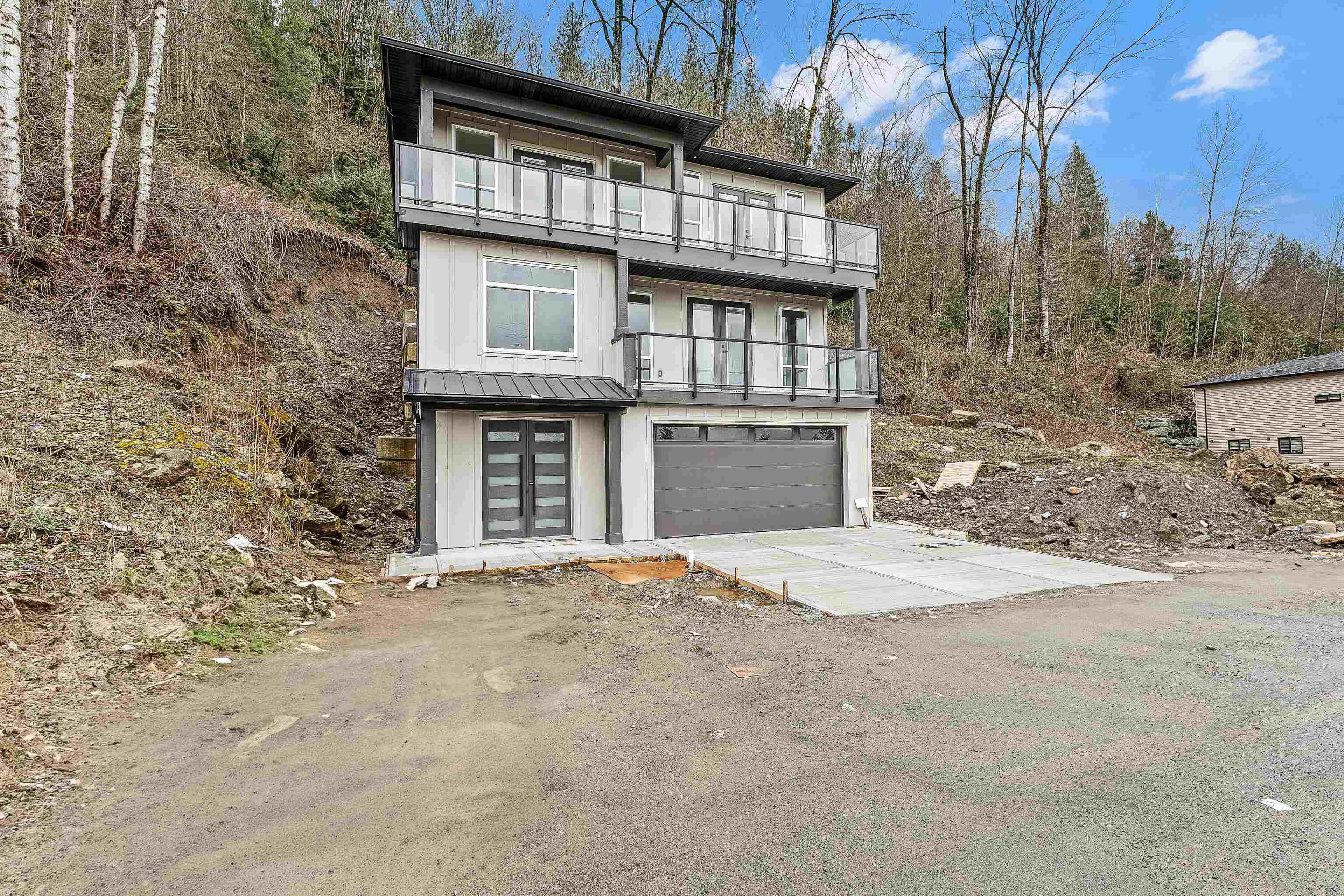 8016 Annis Road, Chilliwack - Exteriors - Photo 1