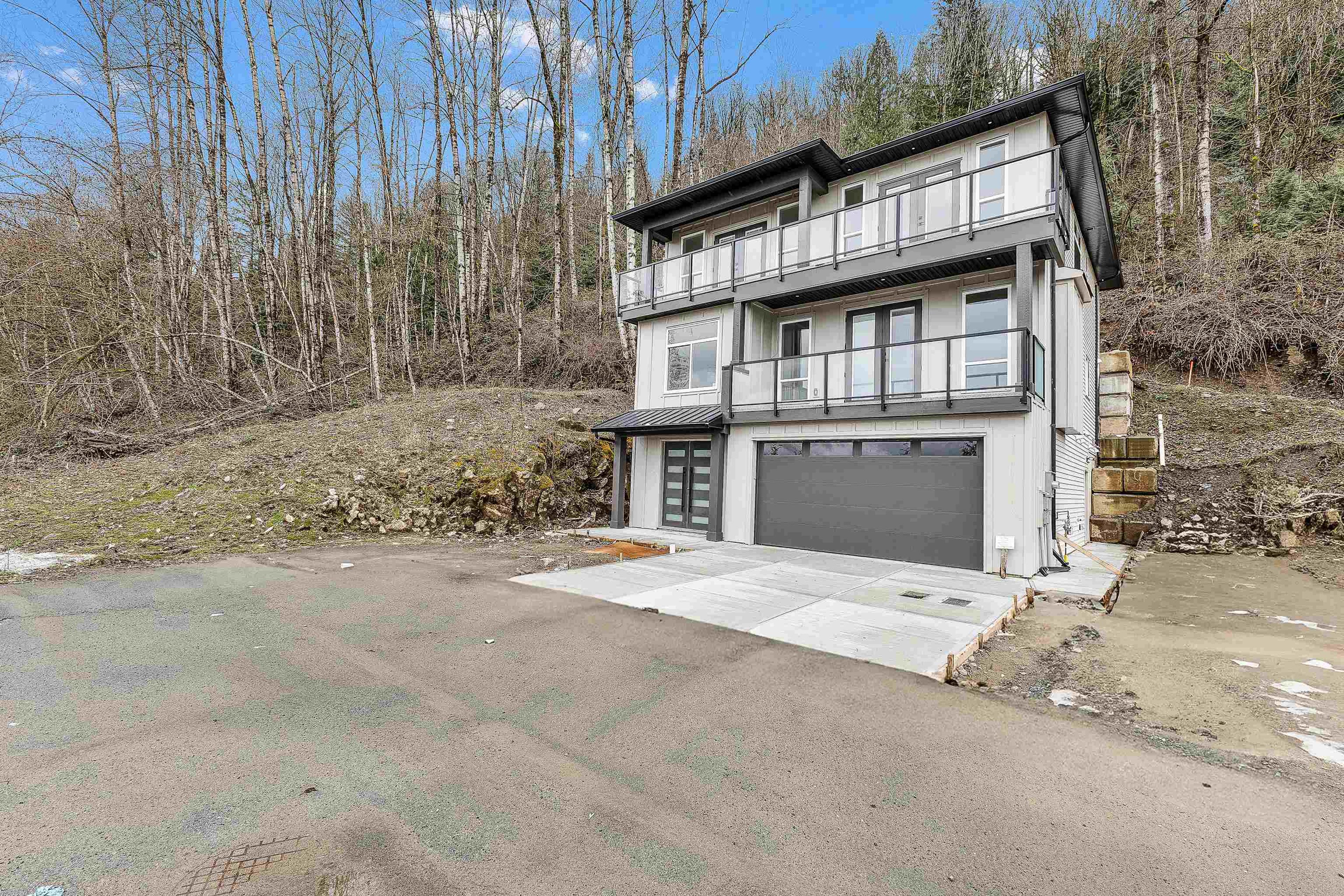 8016 Annis Road, Chilliwack - Exteriors - Photo 2