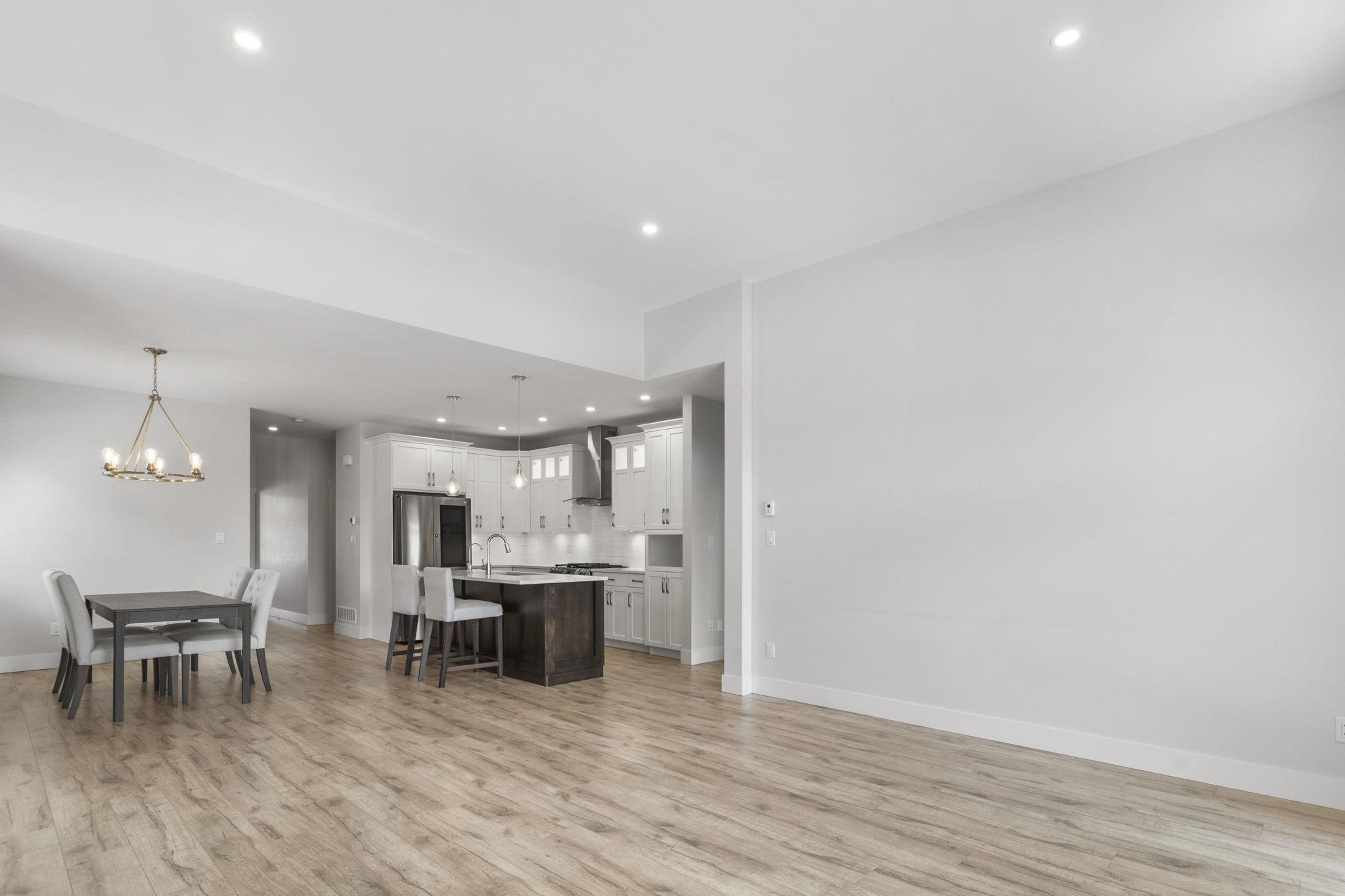 #33 628 MCCOMBS DRIVE - Image 13