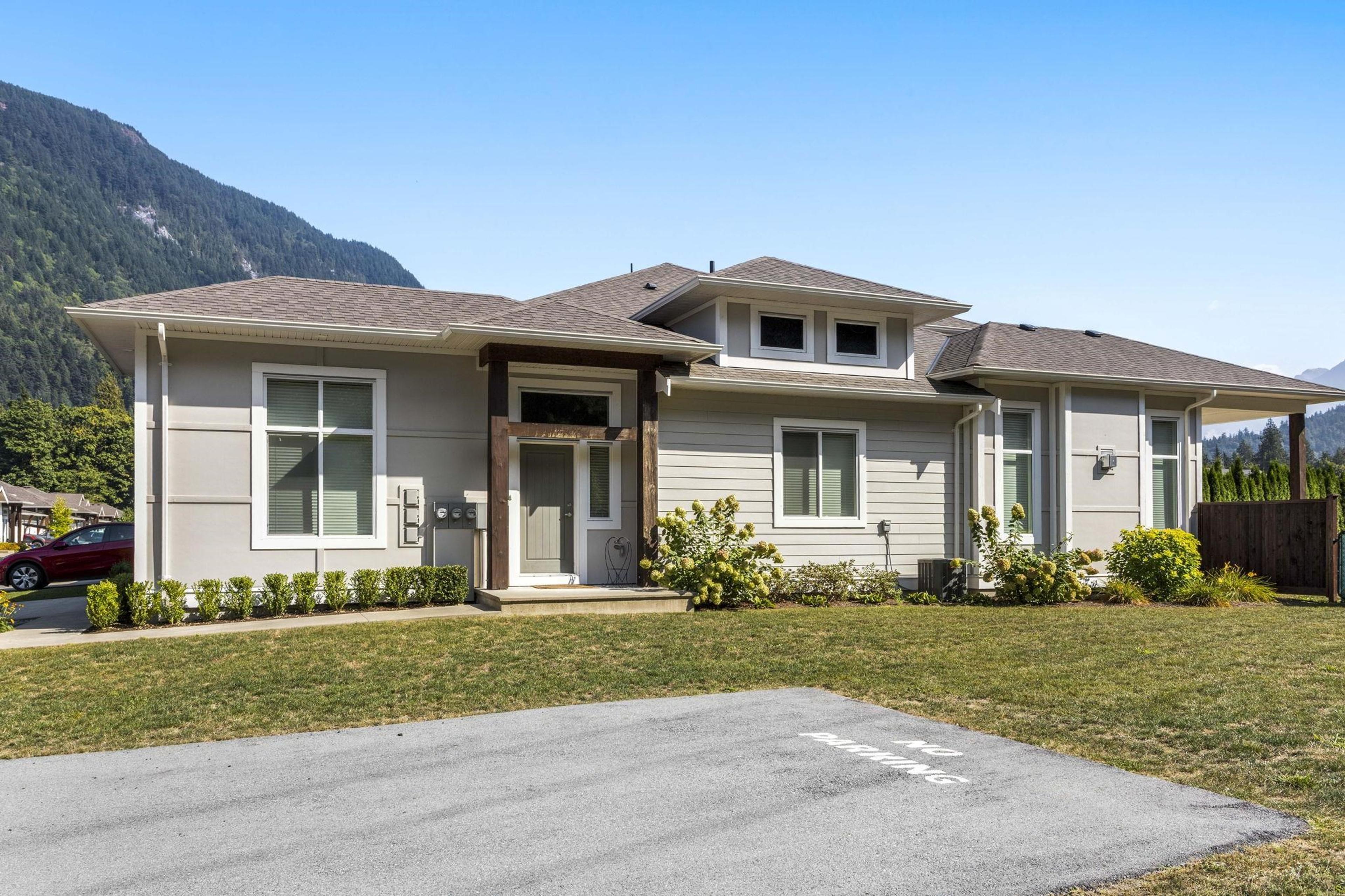 #33 628 MCCOMBS DRIVE - Image 32