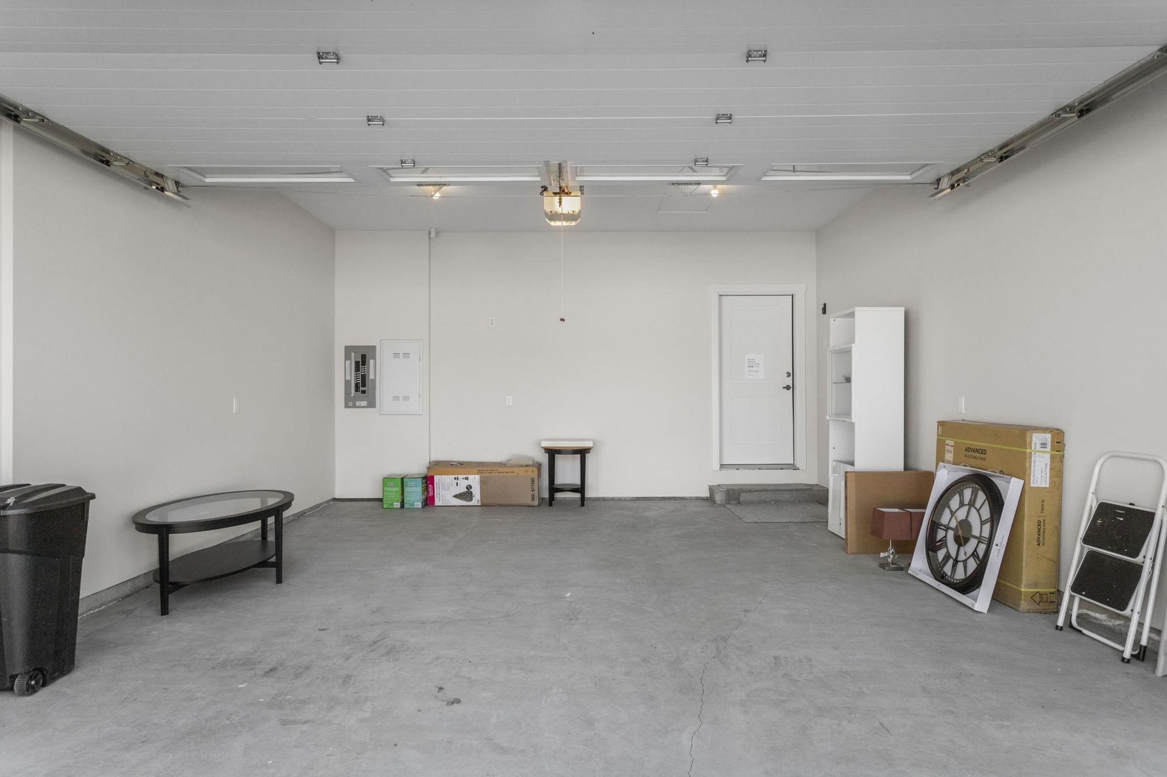#33 628 MCCOMBS DRIVE - Image 30