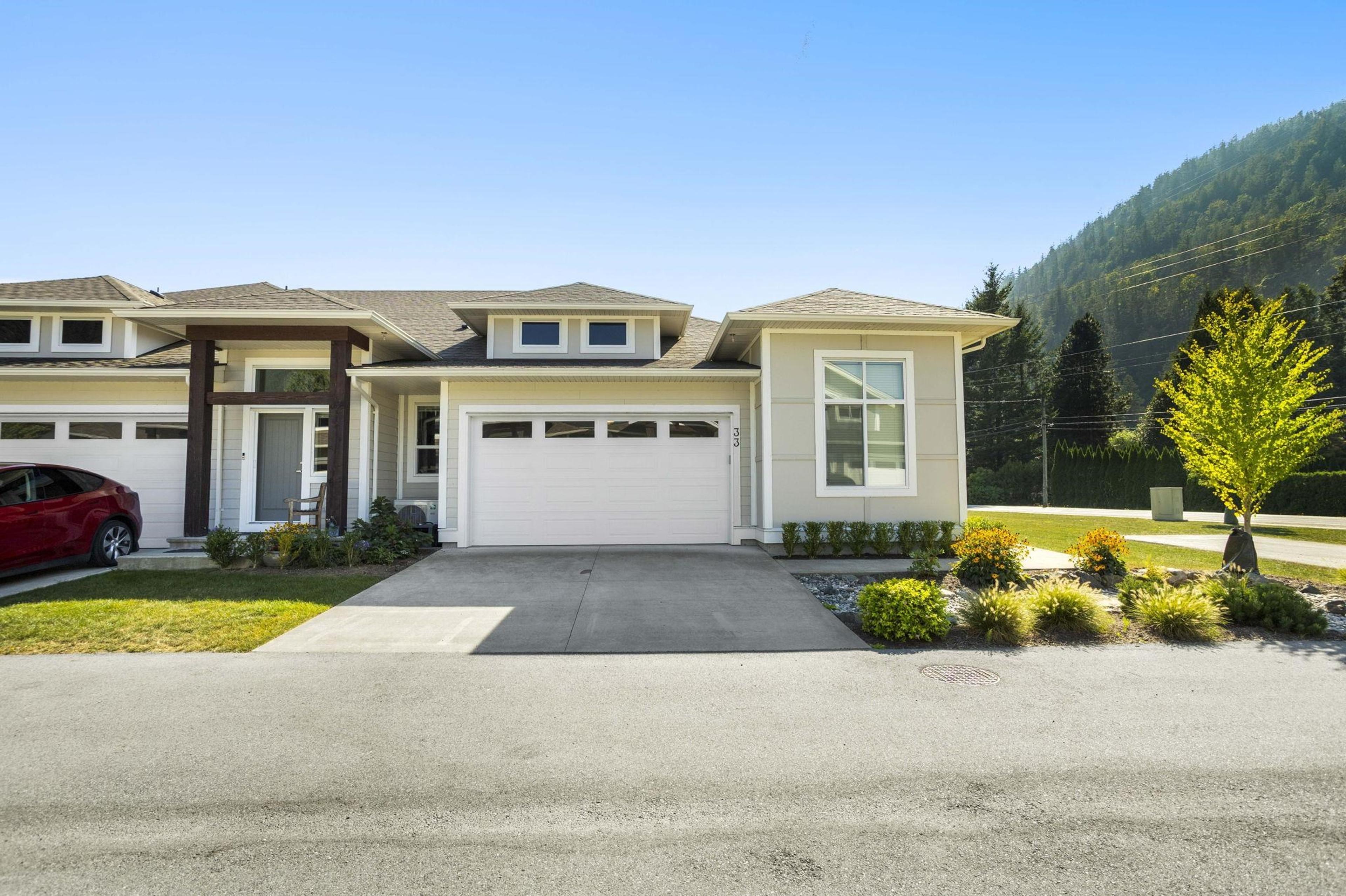 #33 628 MCCOMBS DRIVE - Image 33