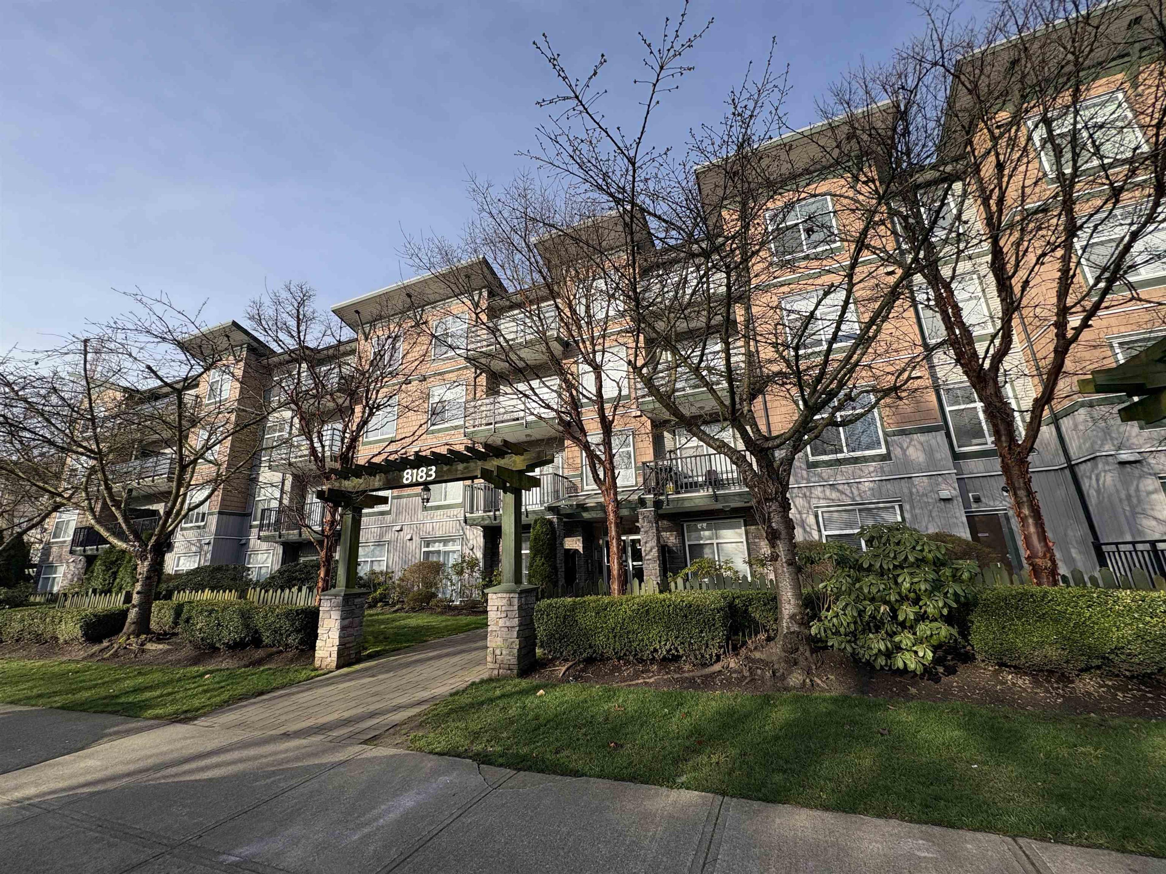 8183 121a Street, Surrey - Exteriors - Photo 1