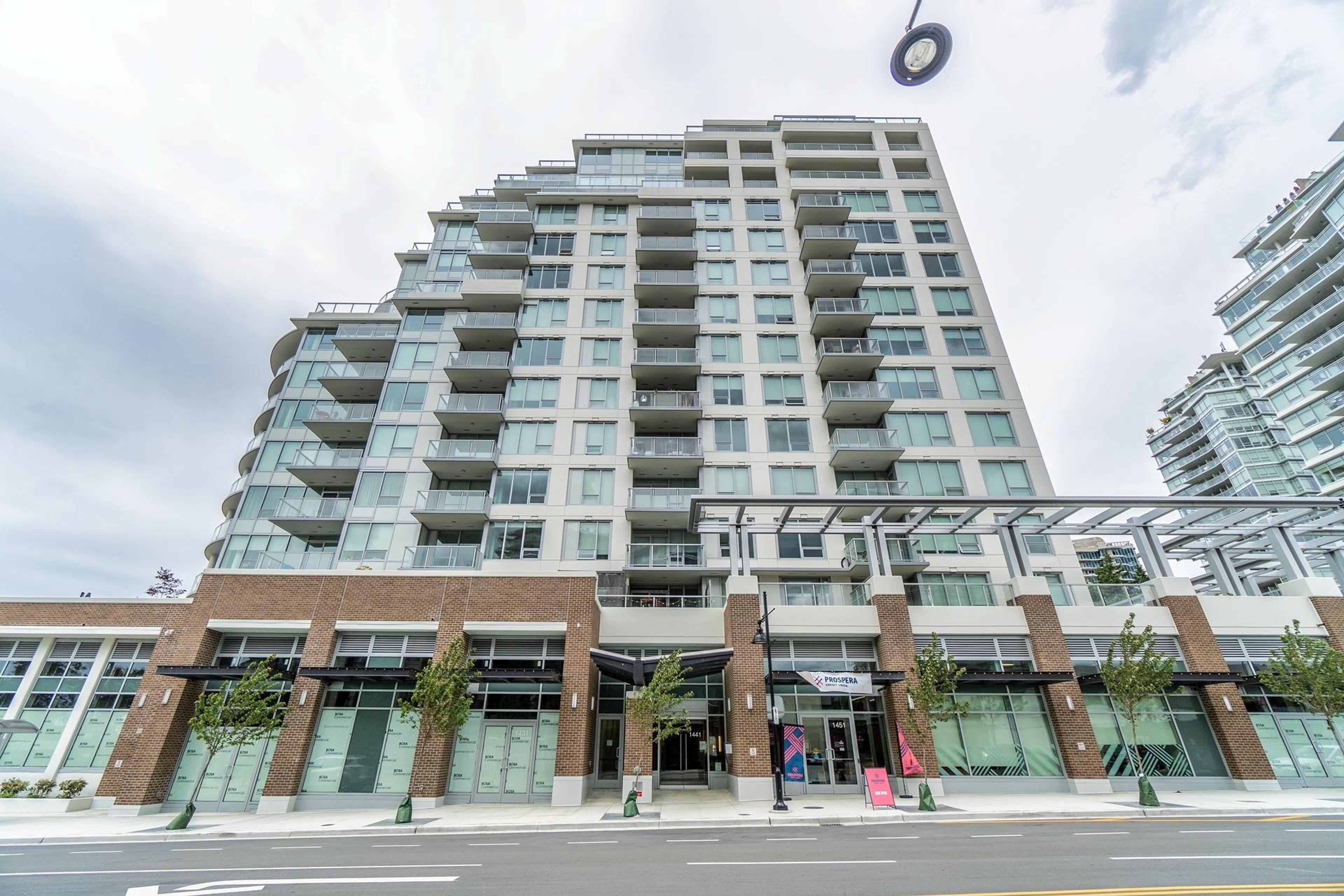 15165 Thrift Street, Surrey - Exteriors - Full Complex View - Photo 1