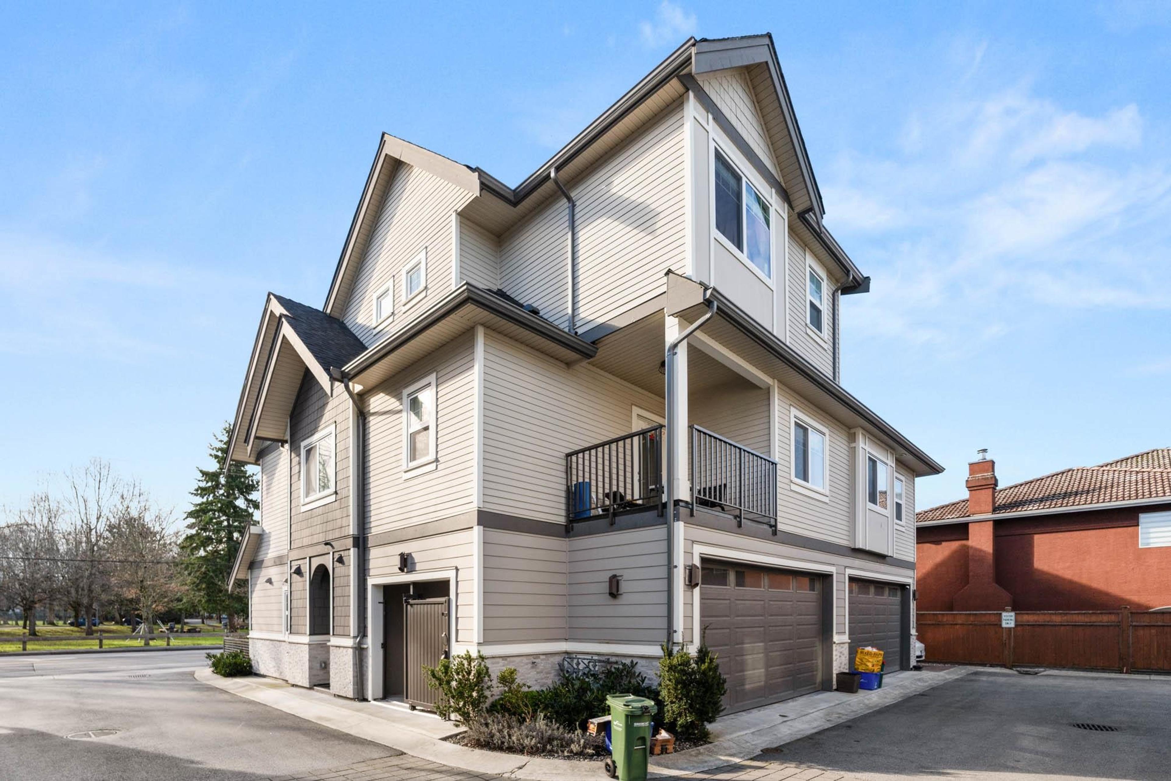 9219 Williams Road, Richmond - Exteriors - Photo 2