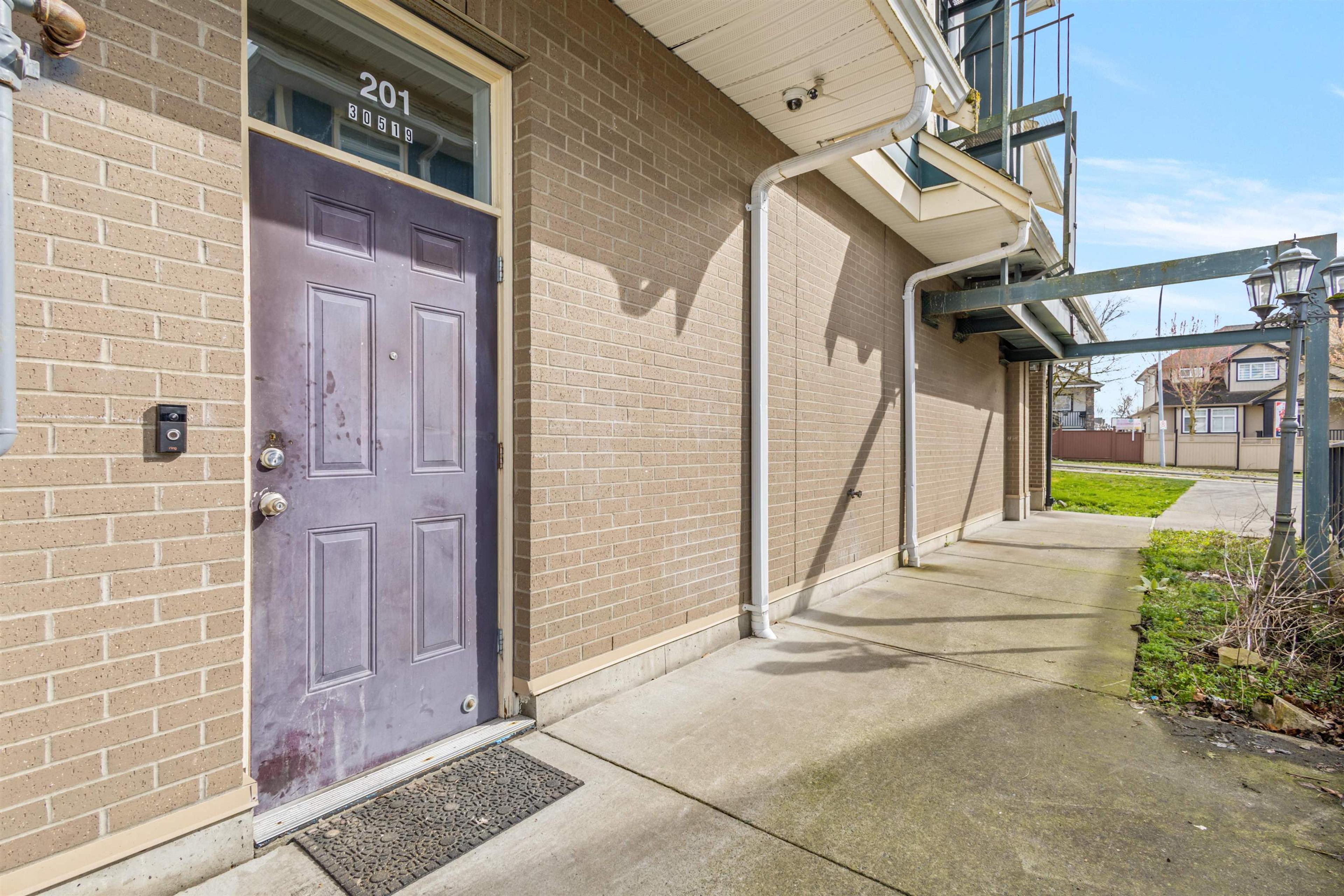 30461 Blueridge Drive, Abbotsford - Exteriors - Photo 1