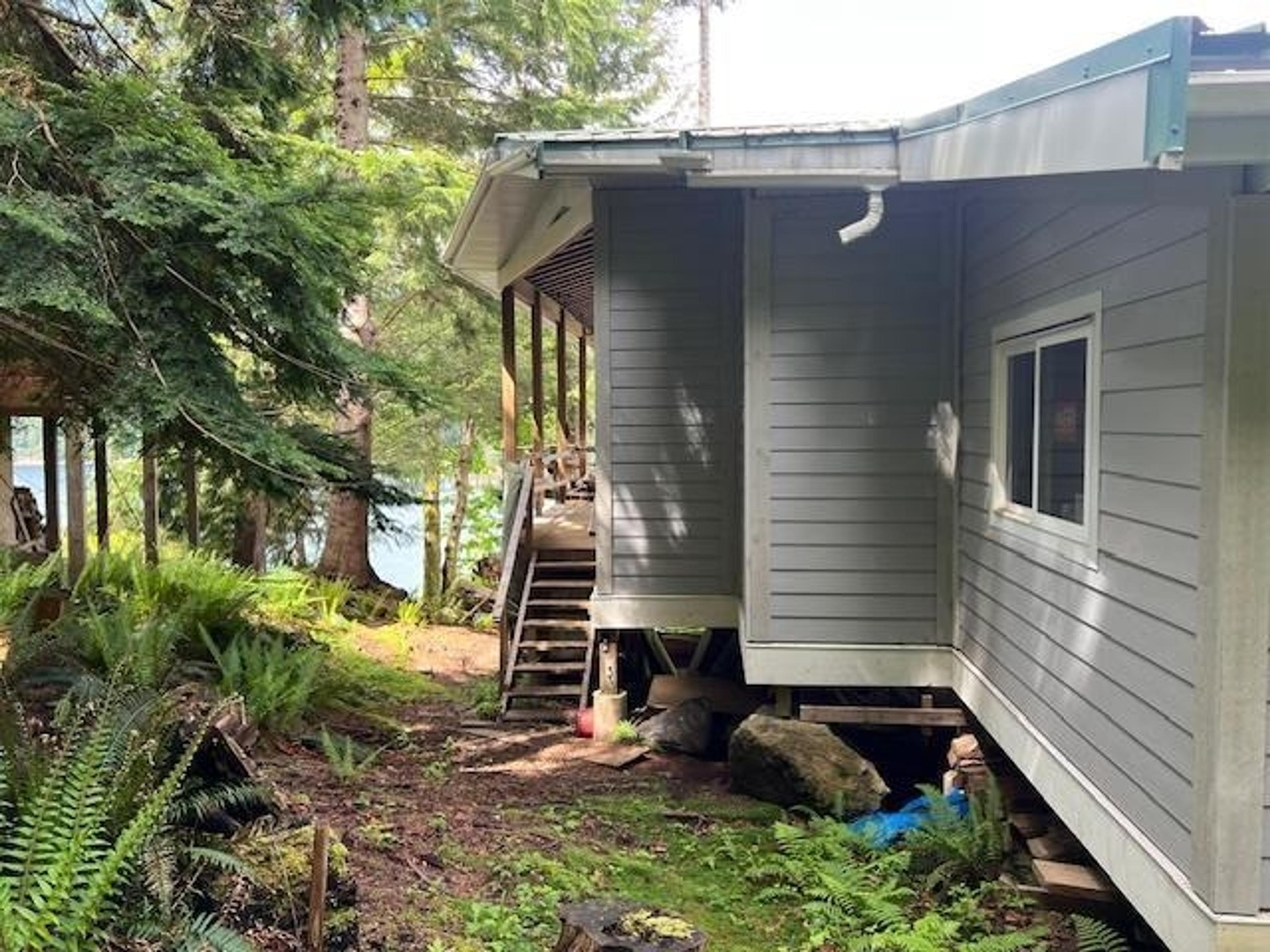 SL27 Sea Ranch, Gambier Island - Exteriors - Photo 5