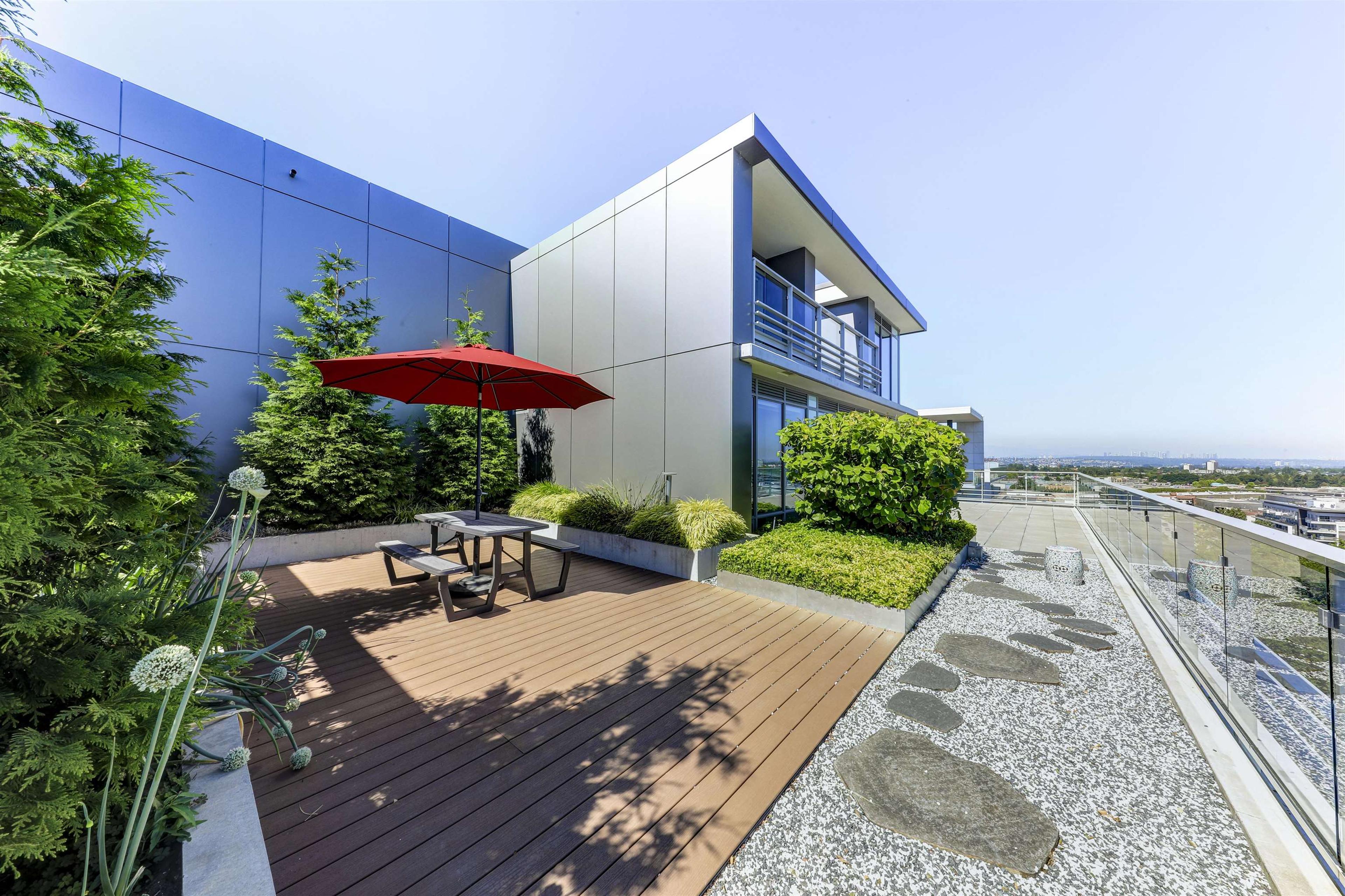 6622 Pearson Way, Richmond - Outdoor Amenities - Rooftop terraces / Patios - Photo 2