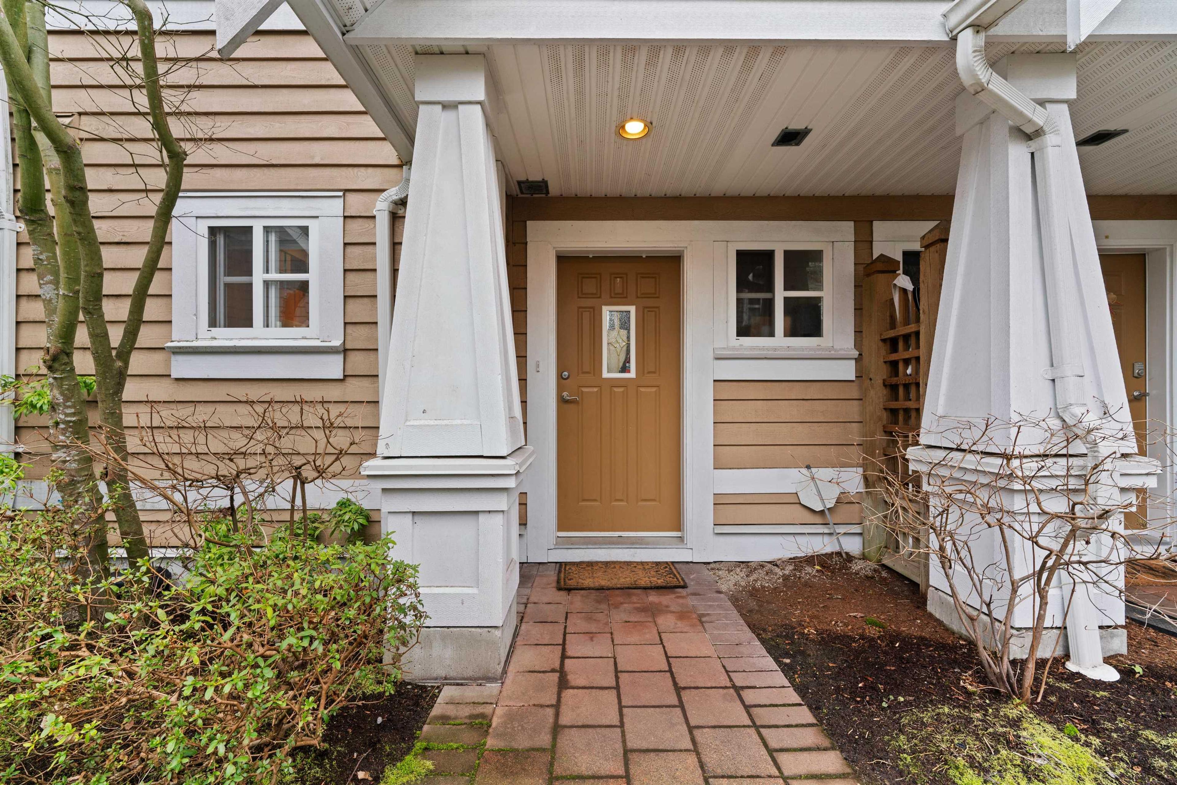 2688 Mountain Highway, North Vancouver - Exteriors - Photo 1