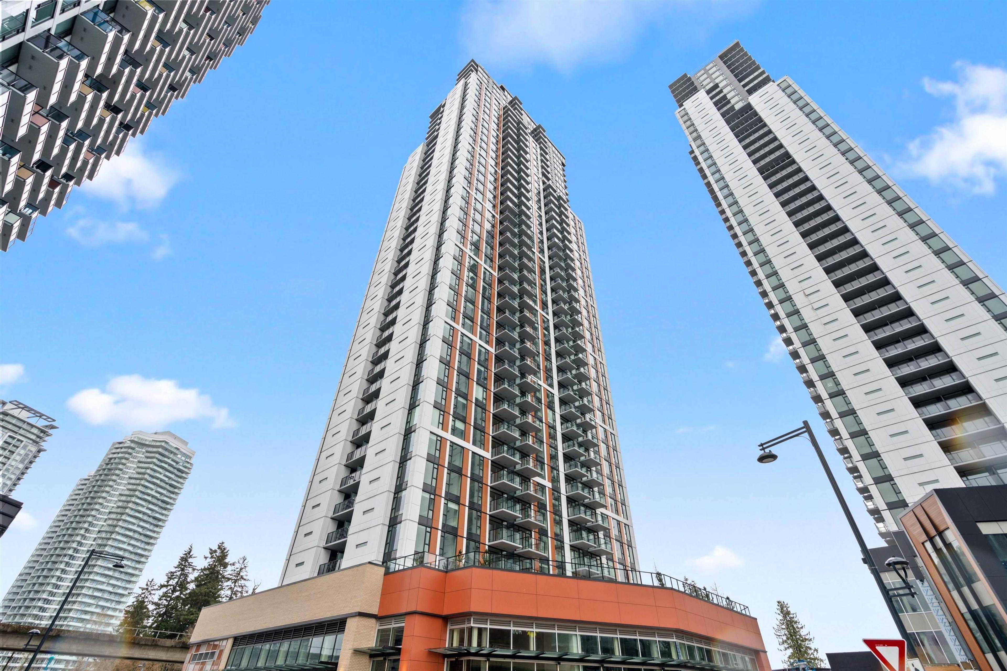 13725 George Junction, Surrey - Exteriors - Full Complex View - Photo 1