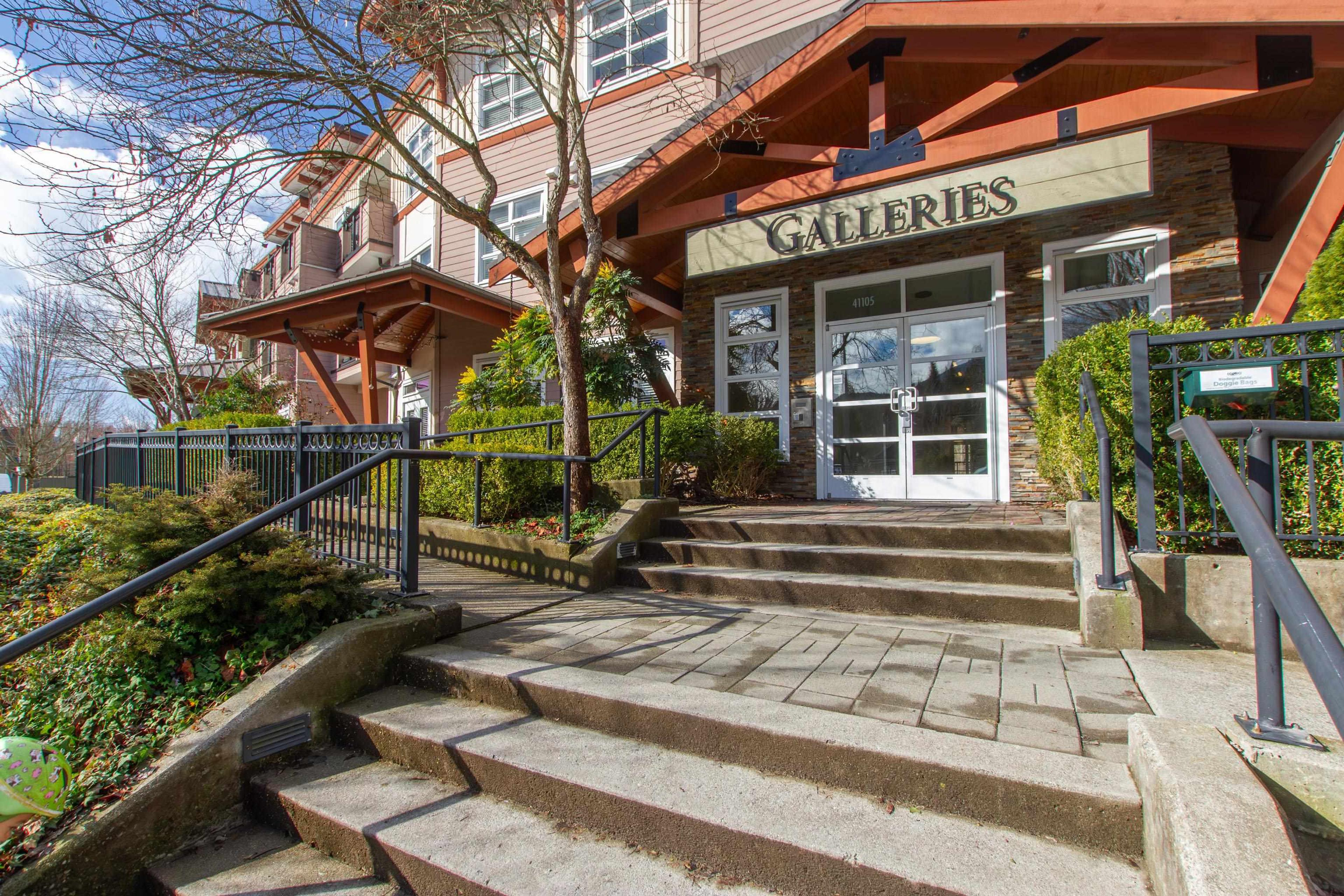 41105 Tantalus Road, Squamish - Exteriors - Photo 1