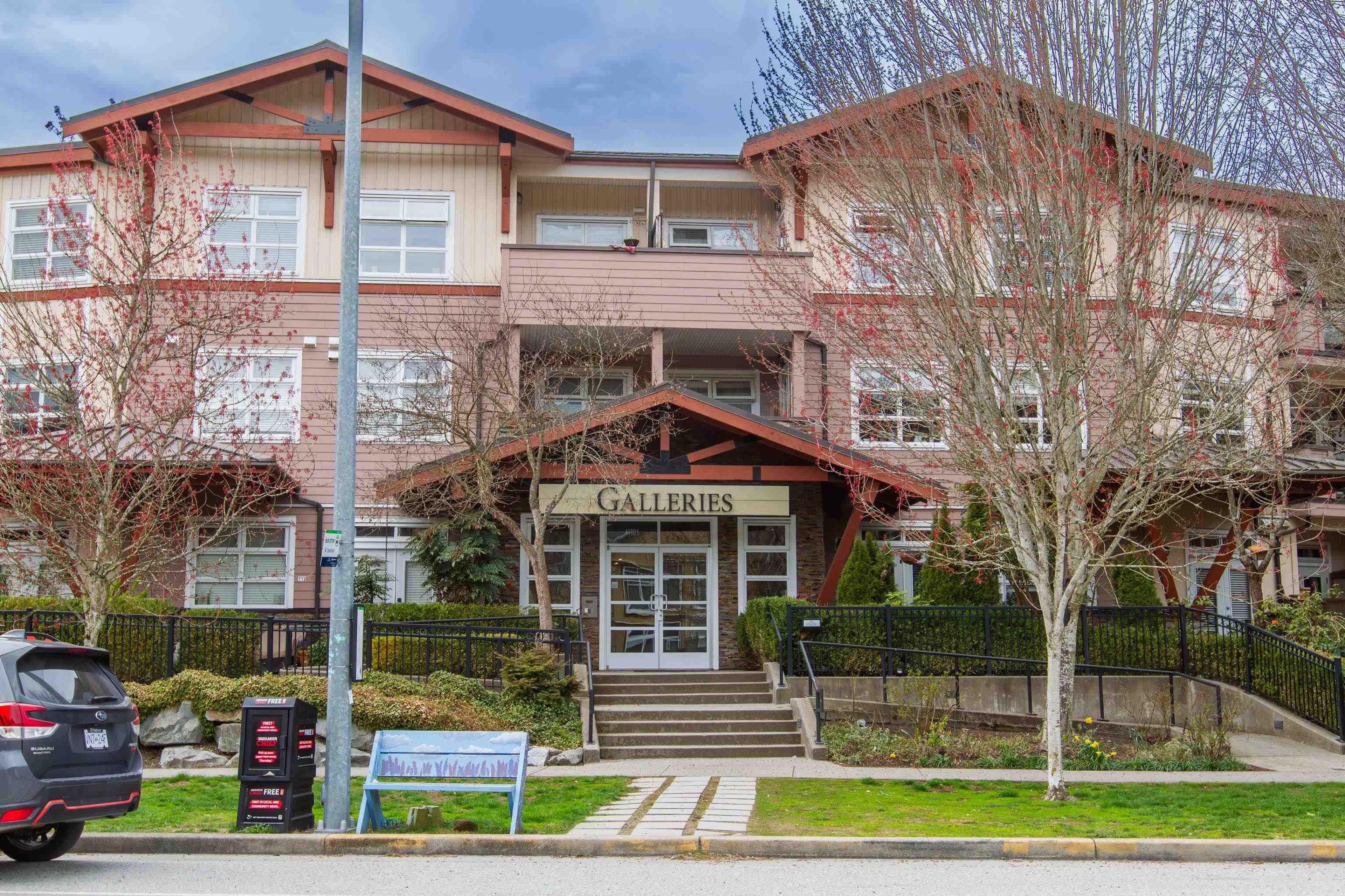 41105 Tantalus Road, Squamish - Exteriors - Full Complex View - Photo 3