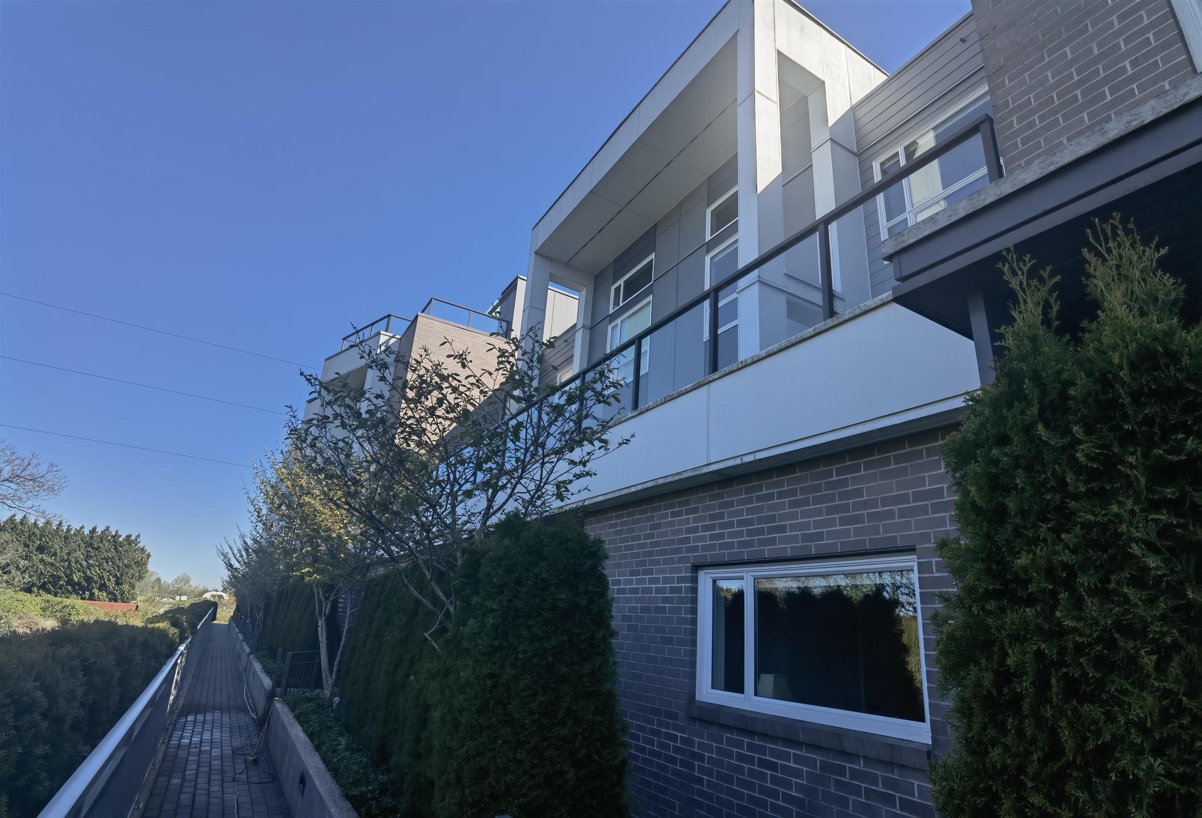 10800 No.5 Road, Richmond - Exteriors - Photo 4