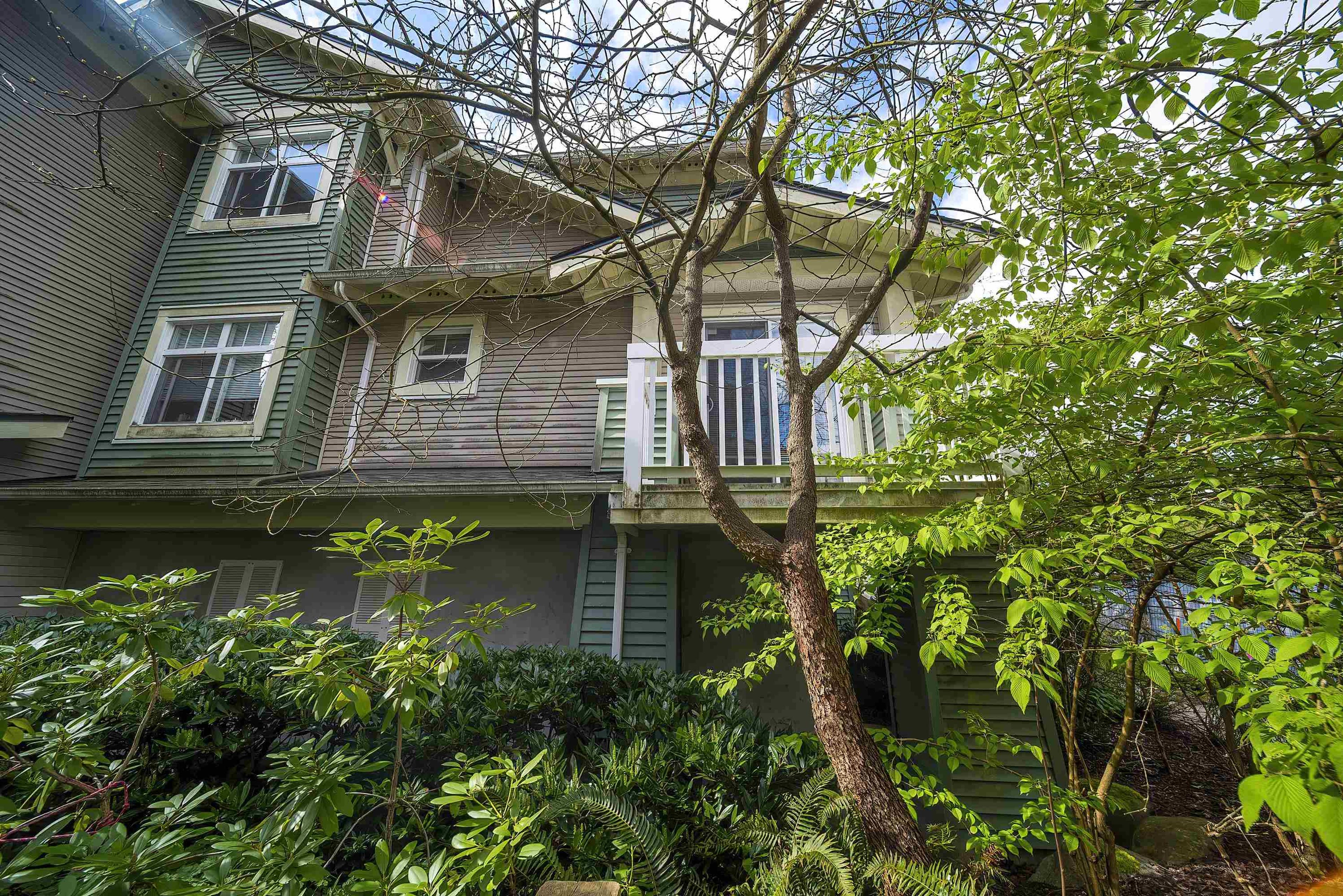 7428 Southwynde Avenue, Burnaby - Exteriors - Photo 2