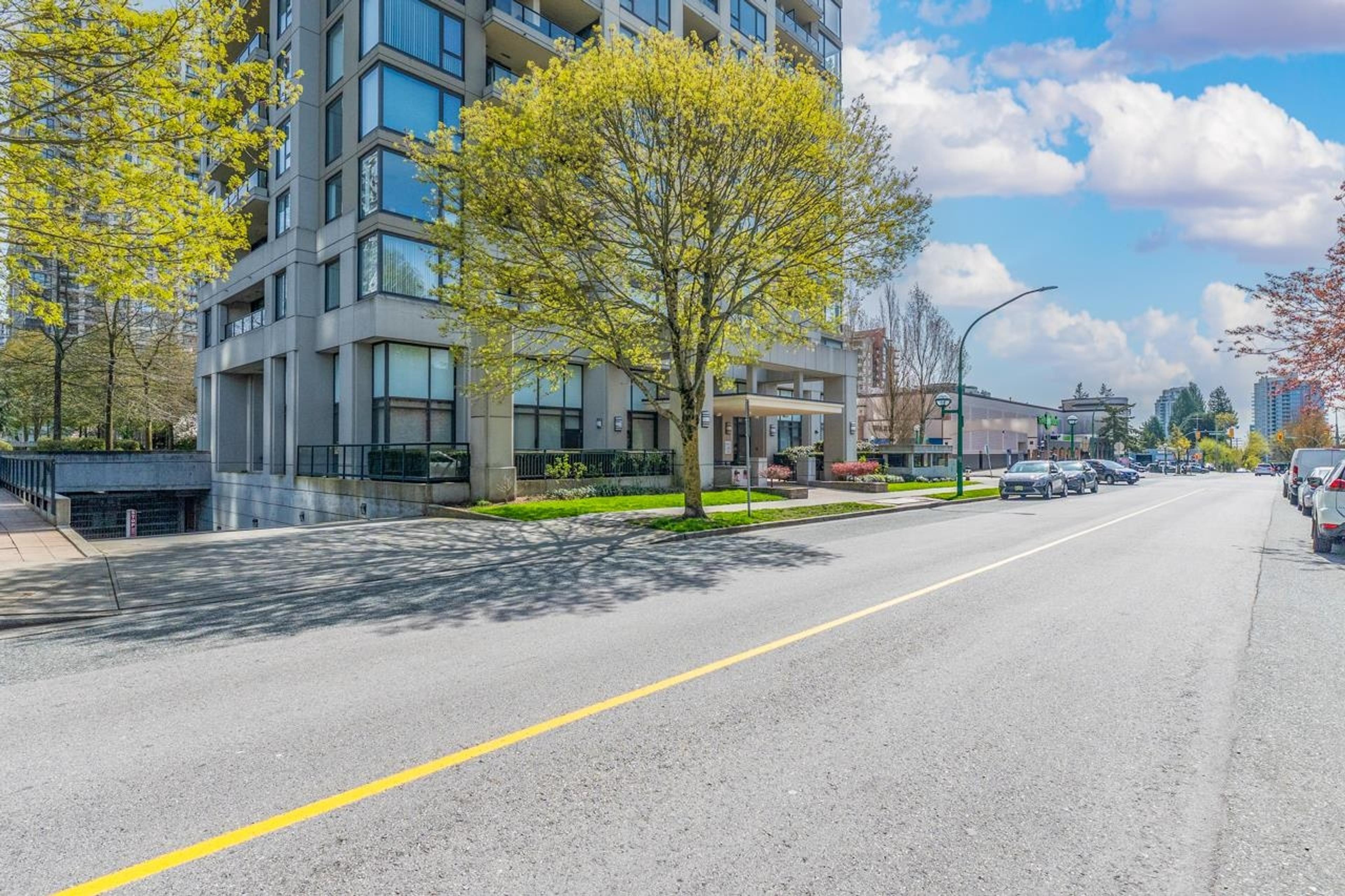 7088 Salisbury Avenue, Burnaby - Exteriors - Photo 3
