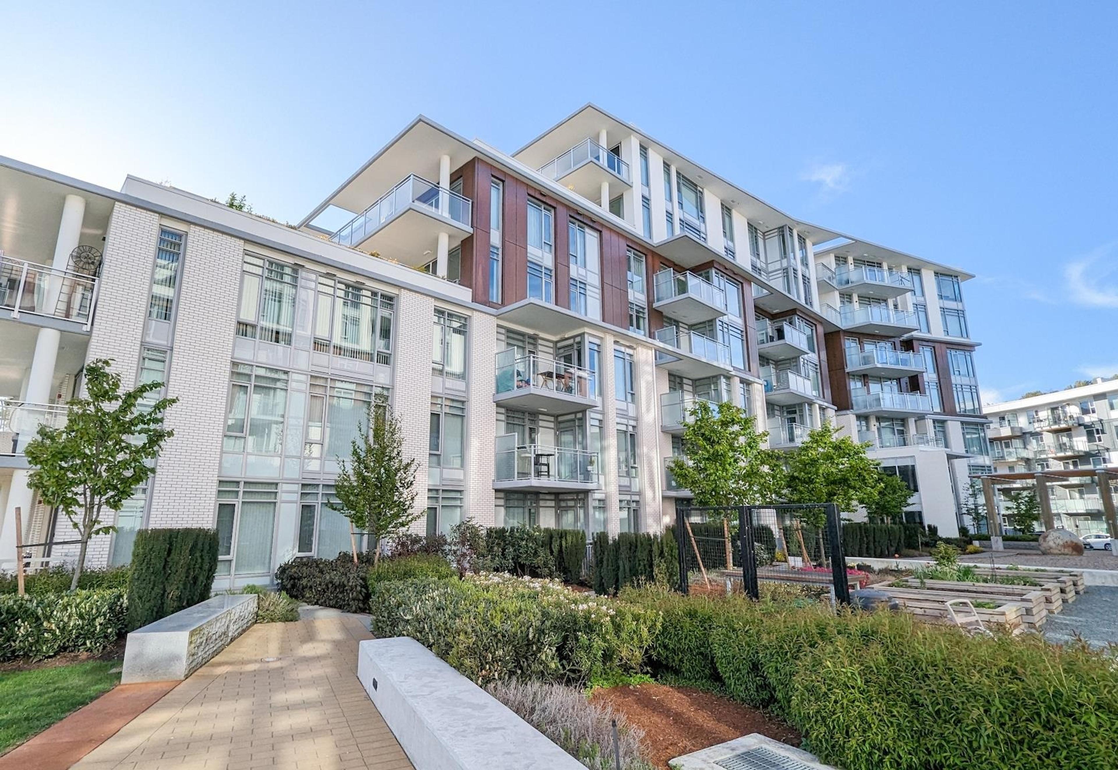 3188 Riverwalk Avenue, Vancouver - Exteriors - Full Complex View - Photo 6