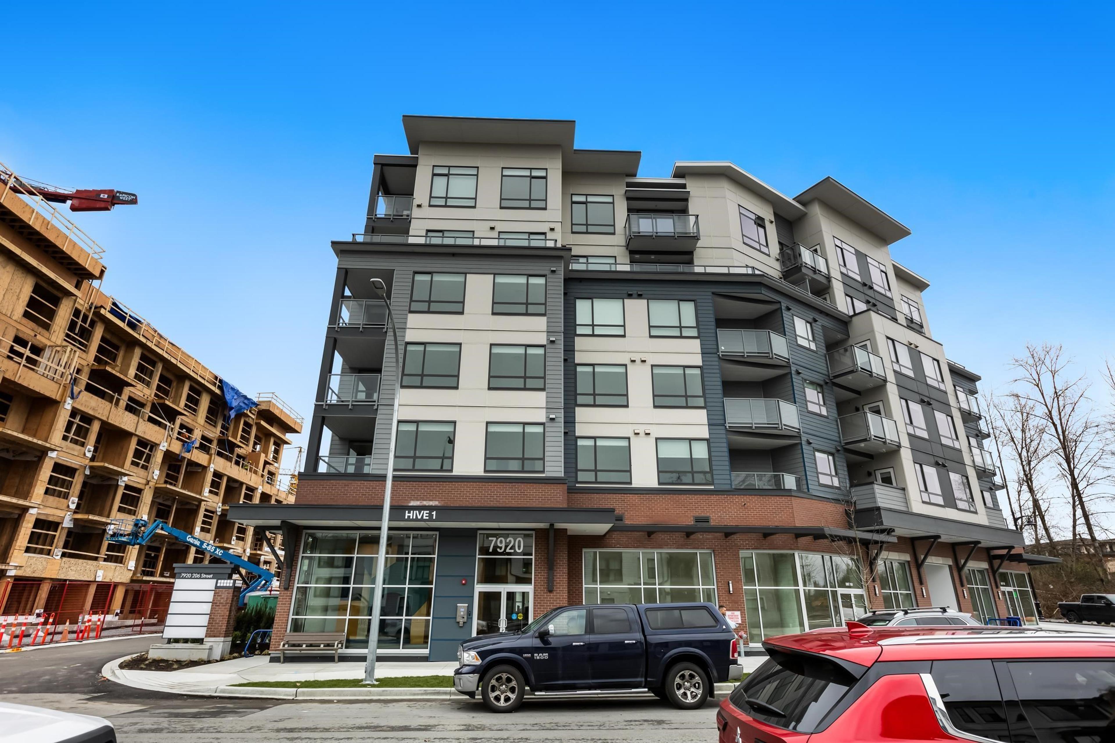 7920 206 Street, Langley - Exteriors - Photo 3