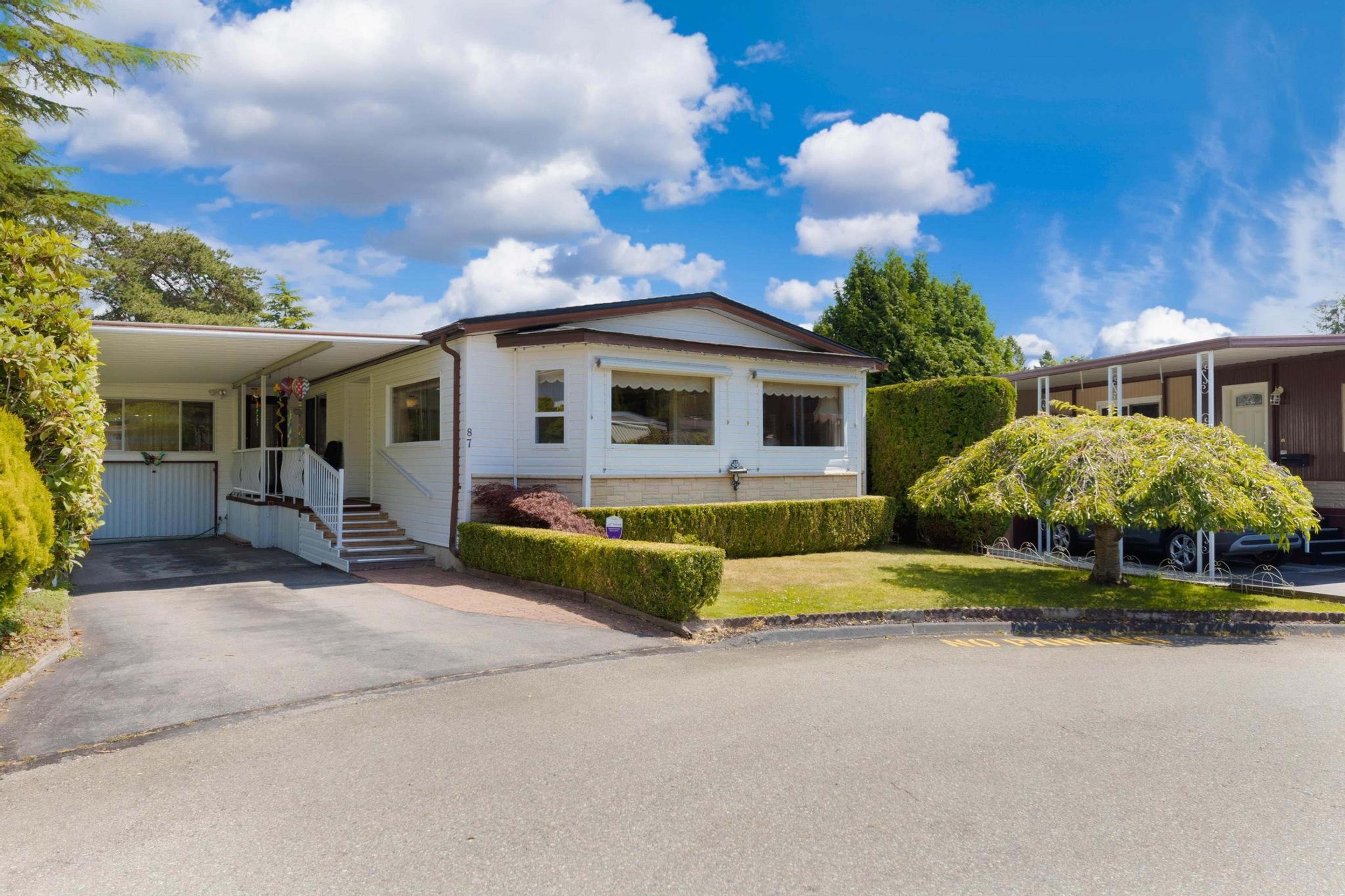 15875 20 Avenue, Surrey - Exteriors - Photo 2