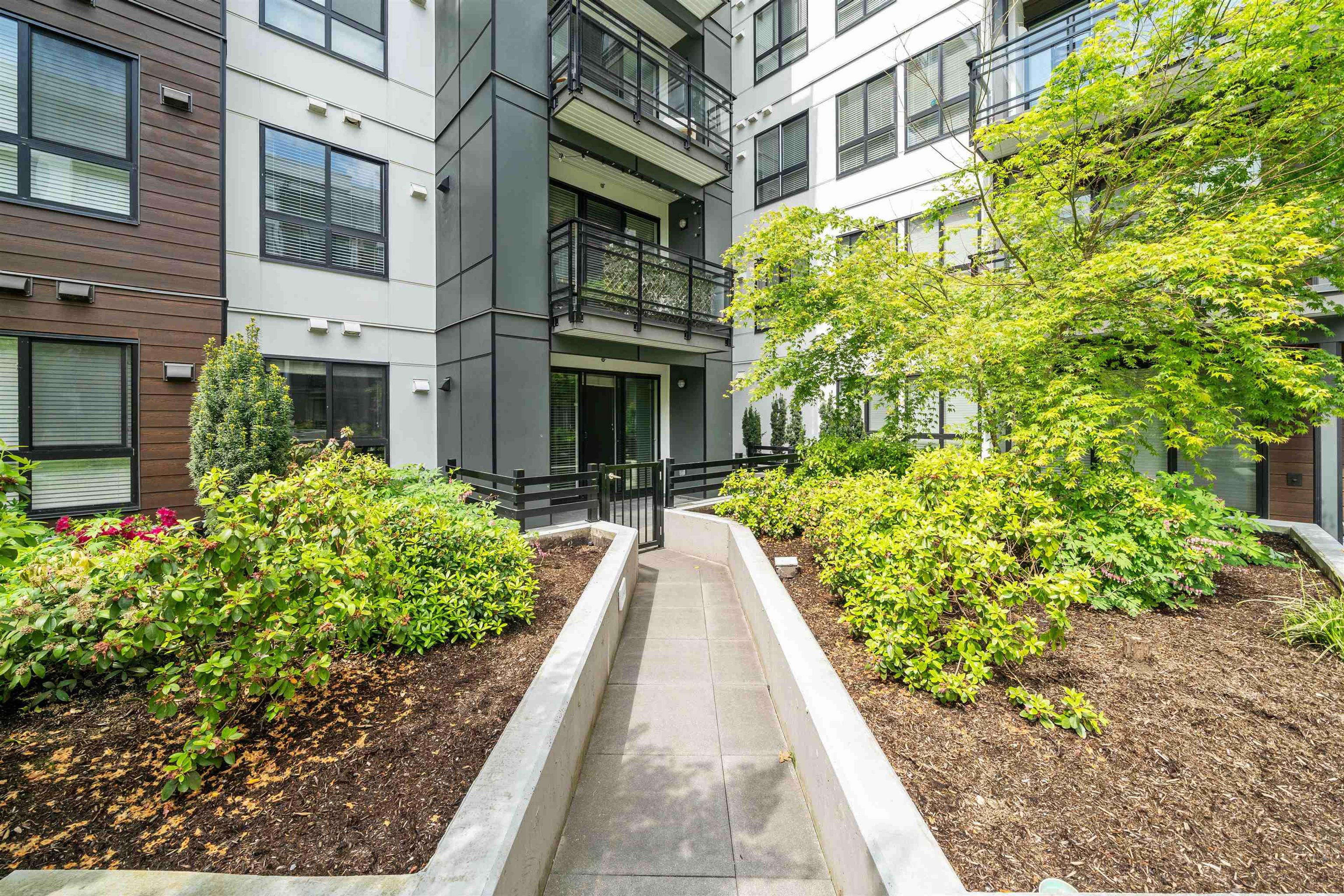 20838 78b Avenue, Langley - Exteriors - Photo 3