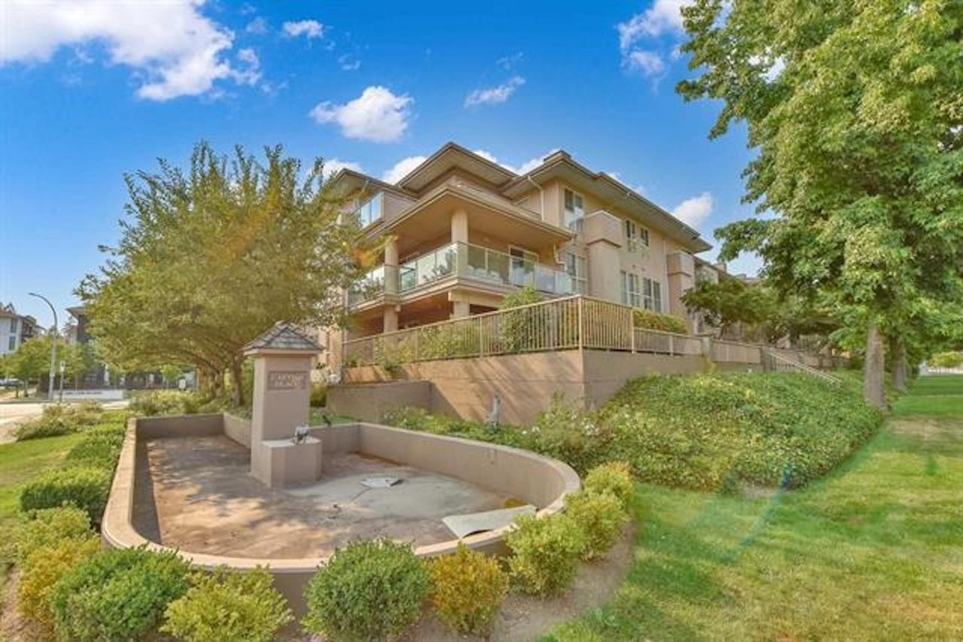 14993 101a Avenue, Surrey - Exteriors - Photo 4