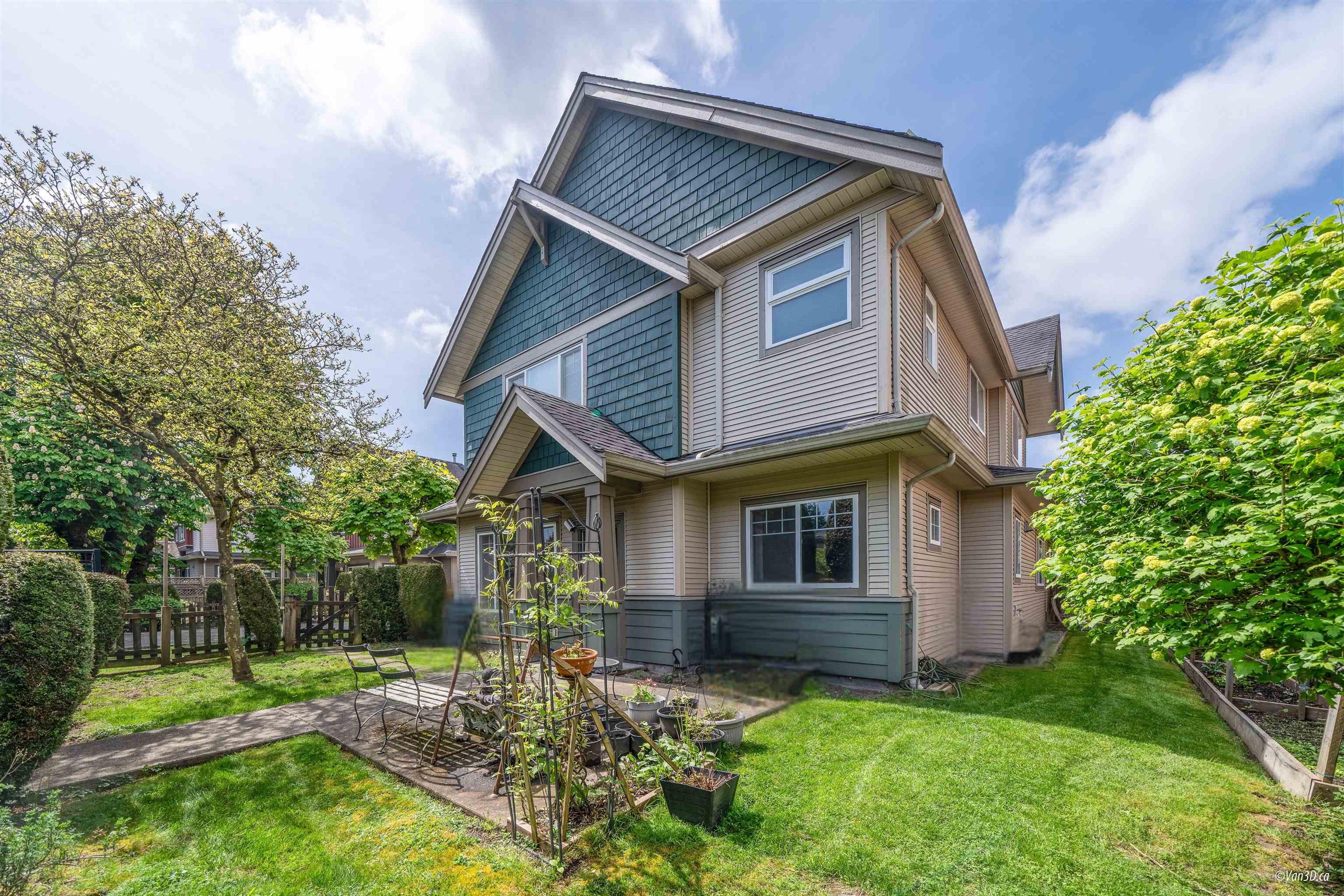 7060 Bridge Street, Richmond - Exteriors - Photo 1