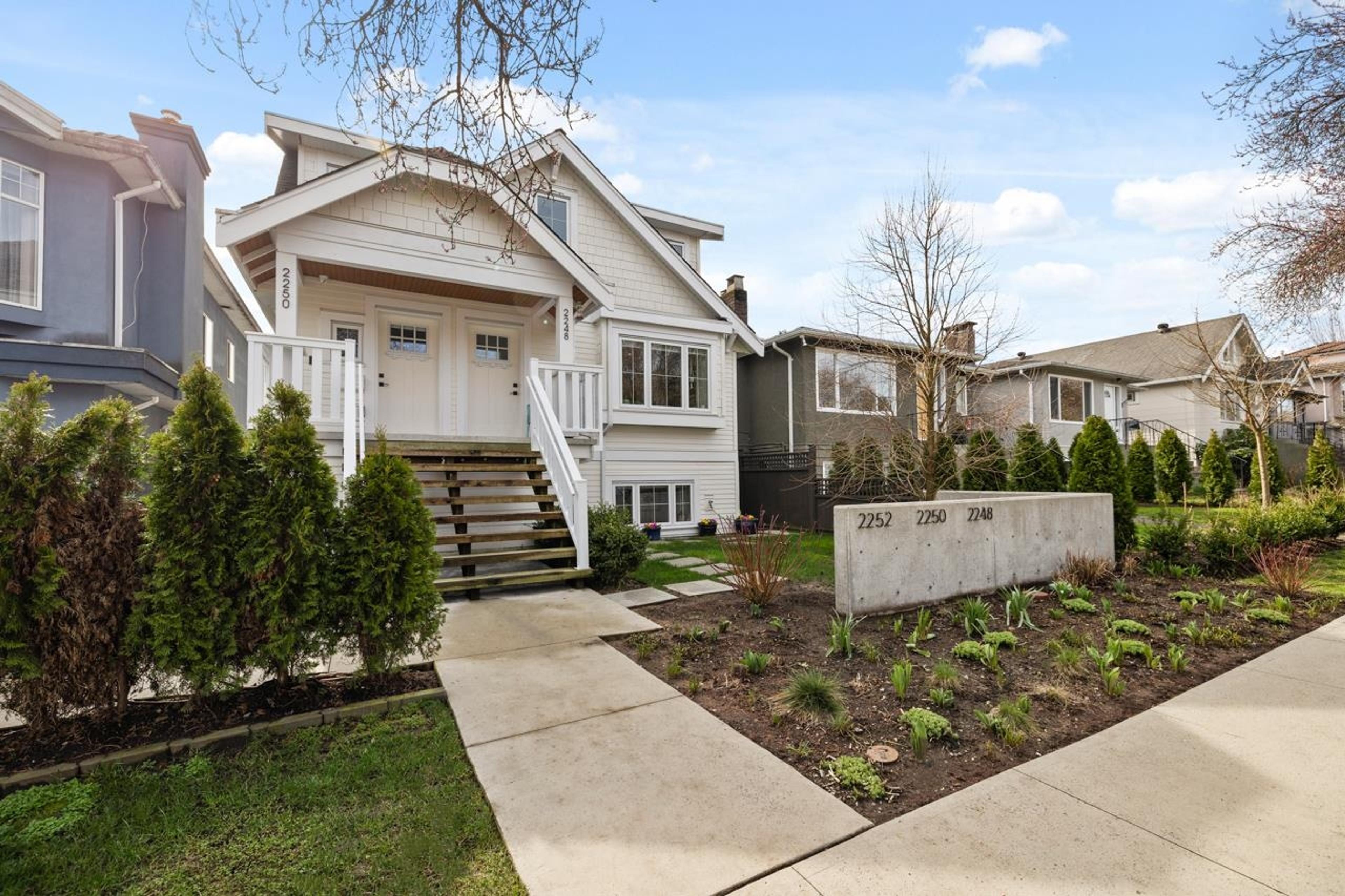 2252 Grant Street, Vancouver - Exteriors - Photo 4