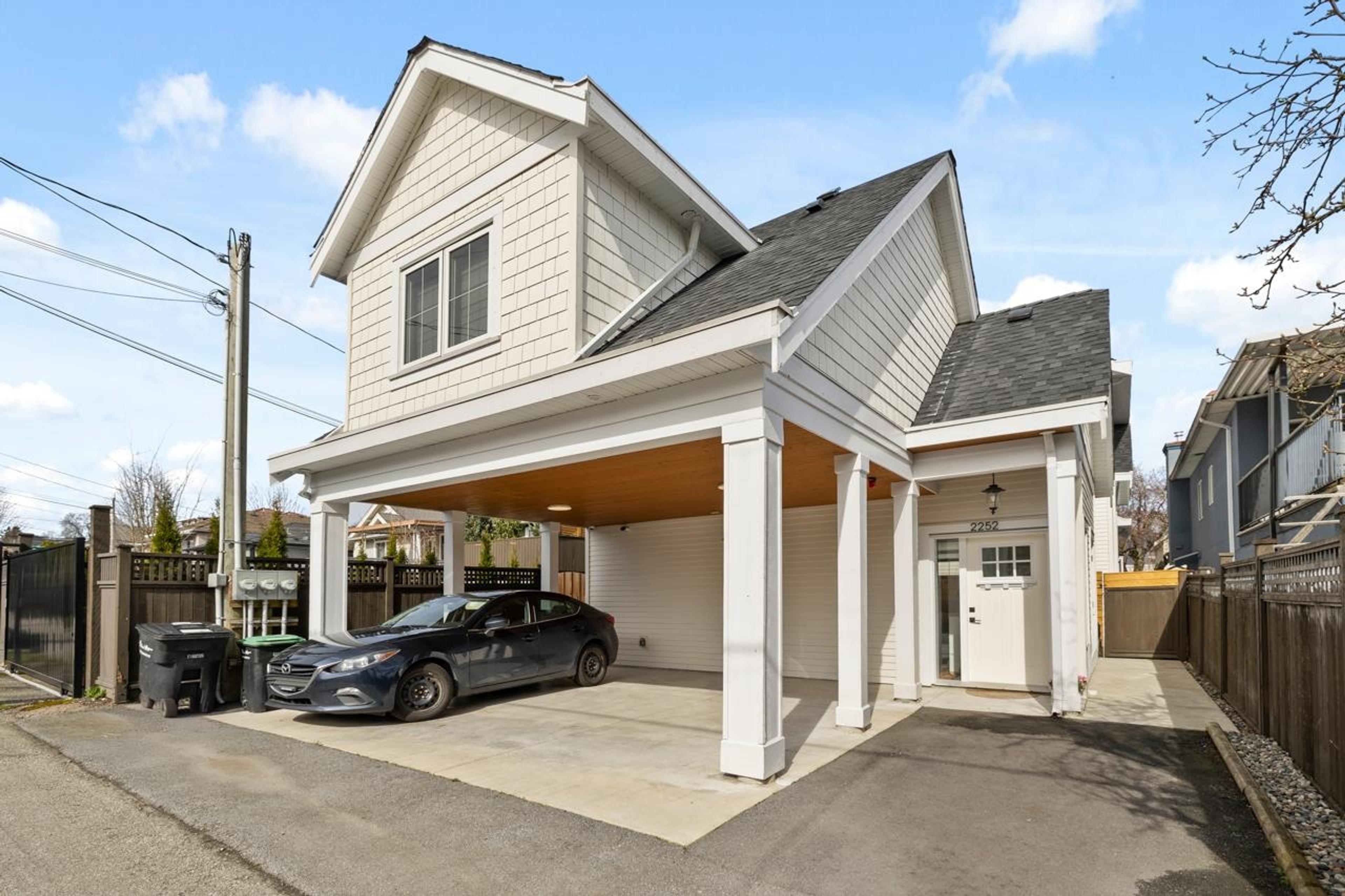 2252 Grant Street, Vancouver - Exteriors - Photo 6