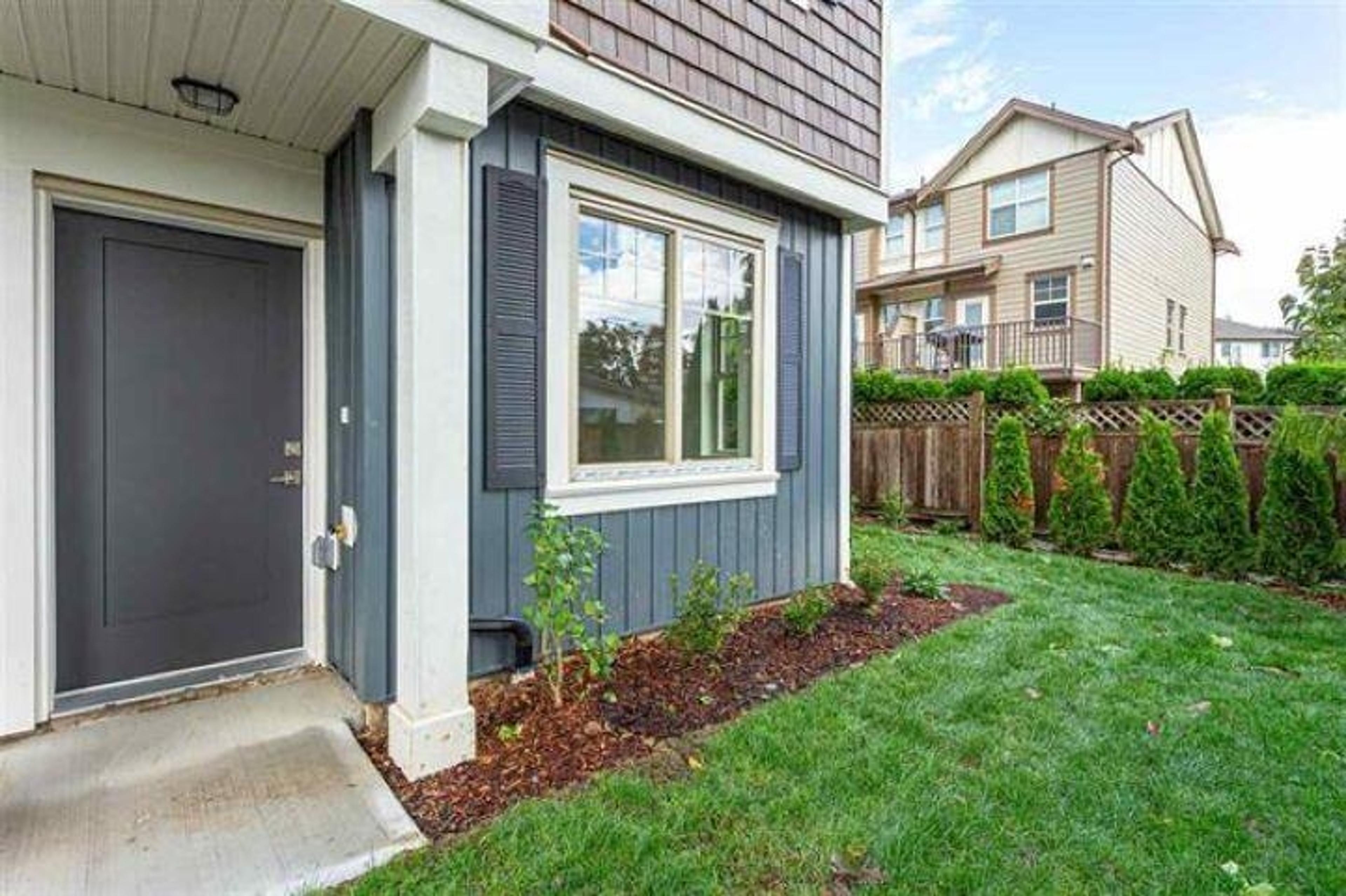 1950 Salton Road, Abbotsford - Exteriors - Photo 3