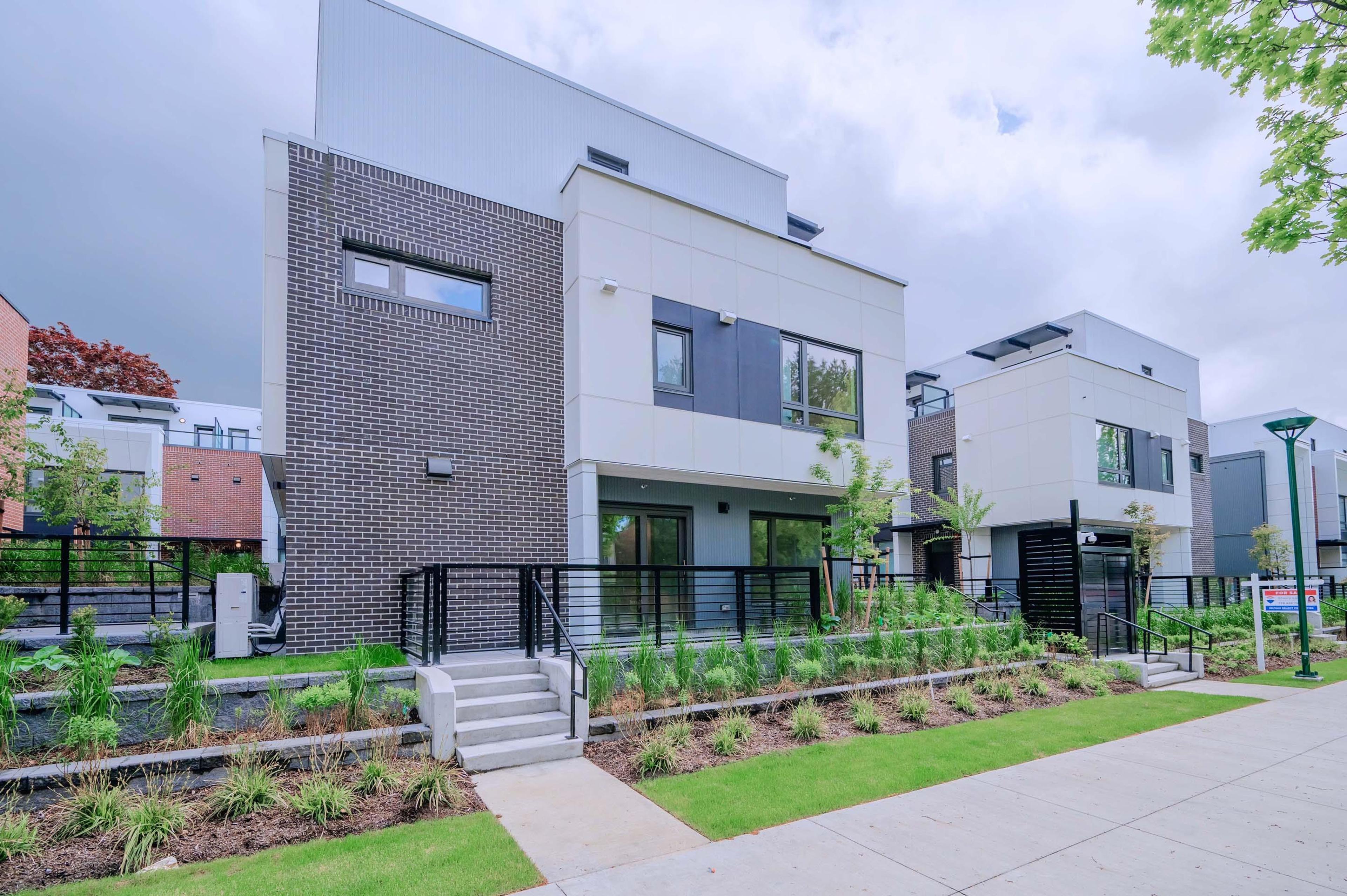 6322 Oak Street, Vancouver - Exteriors - Photo 3