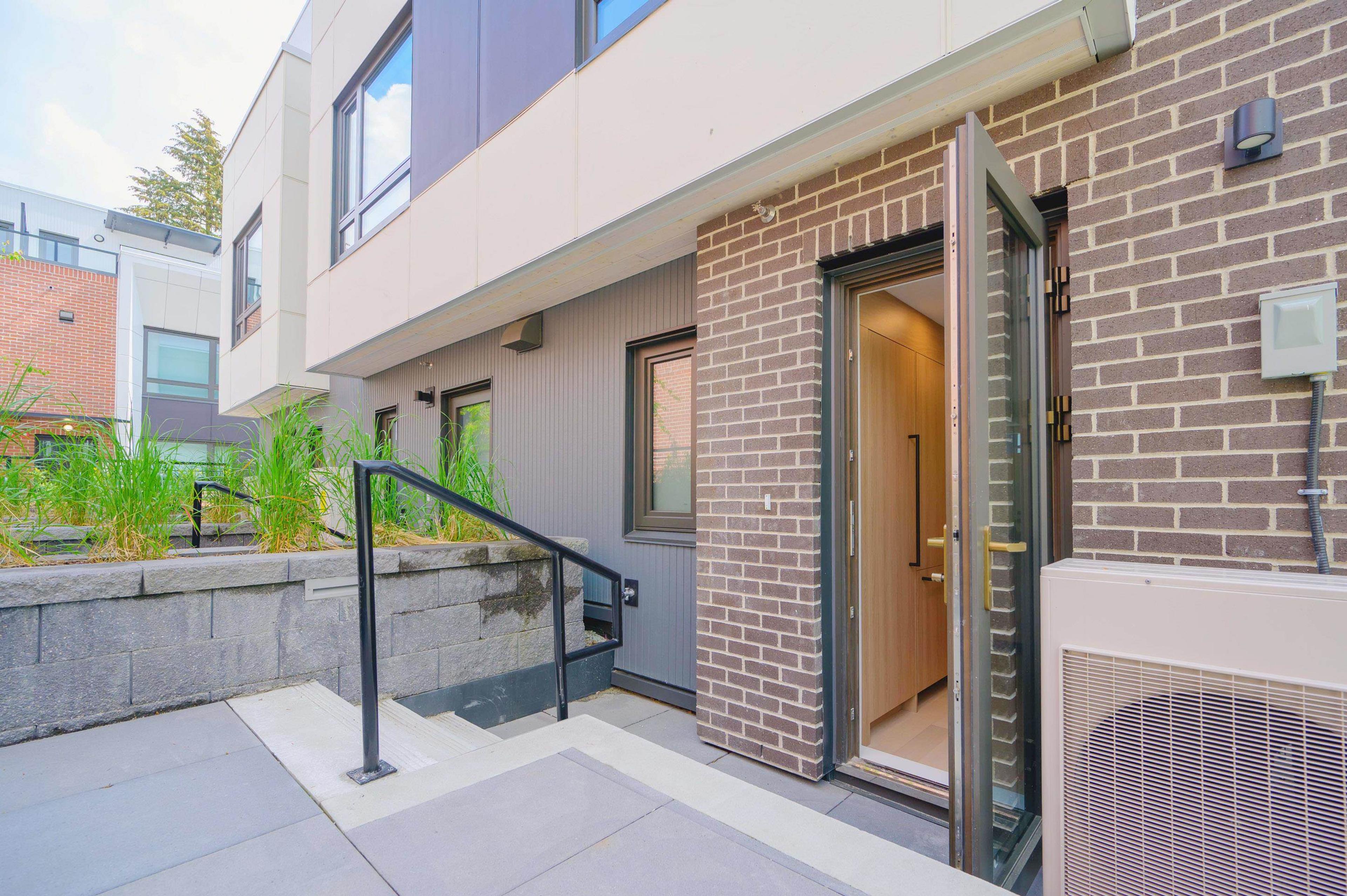 6322 Oak Street, Vancouver - Exteriors - Photo 5