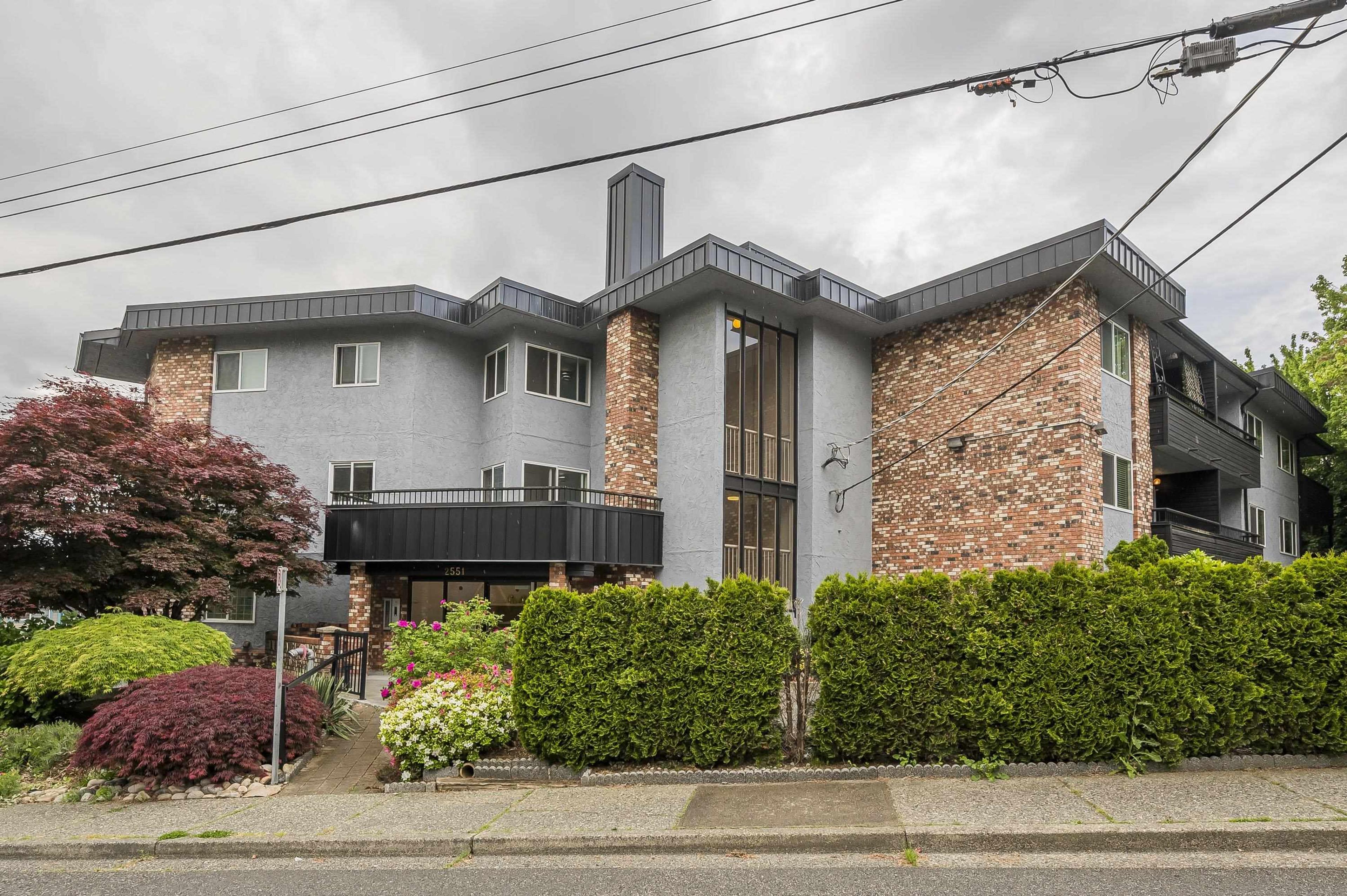 2551 Willow Lane, Abbotsford - Exteriors - Photo 3