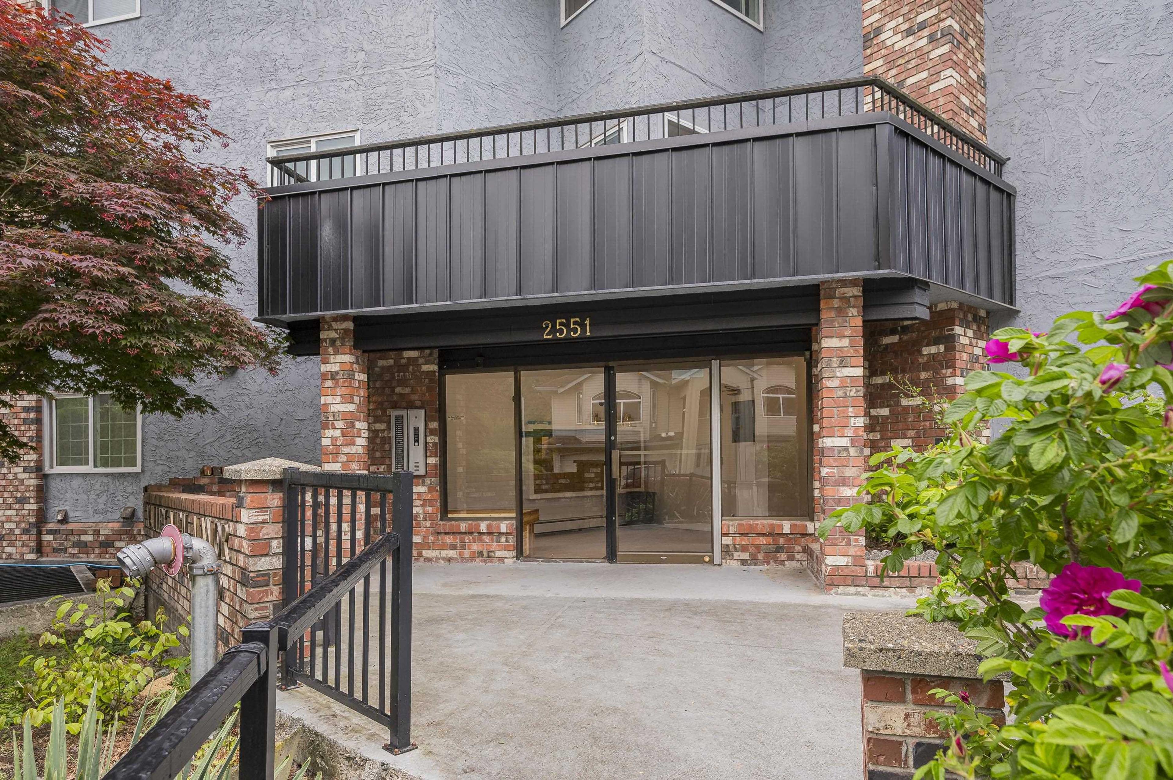 2551 Willow Lane, Abbotsford - Exteriors - Photo 4