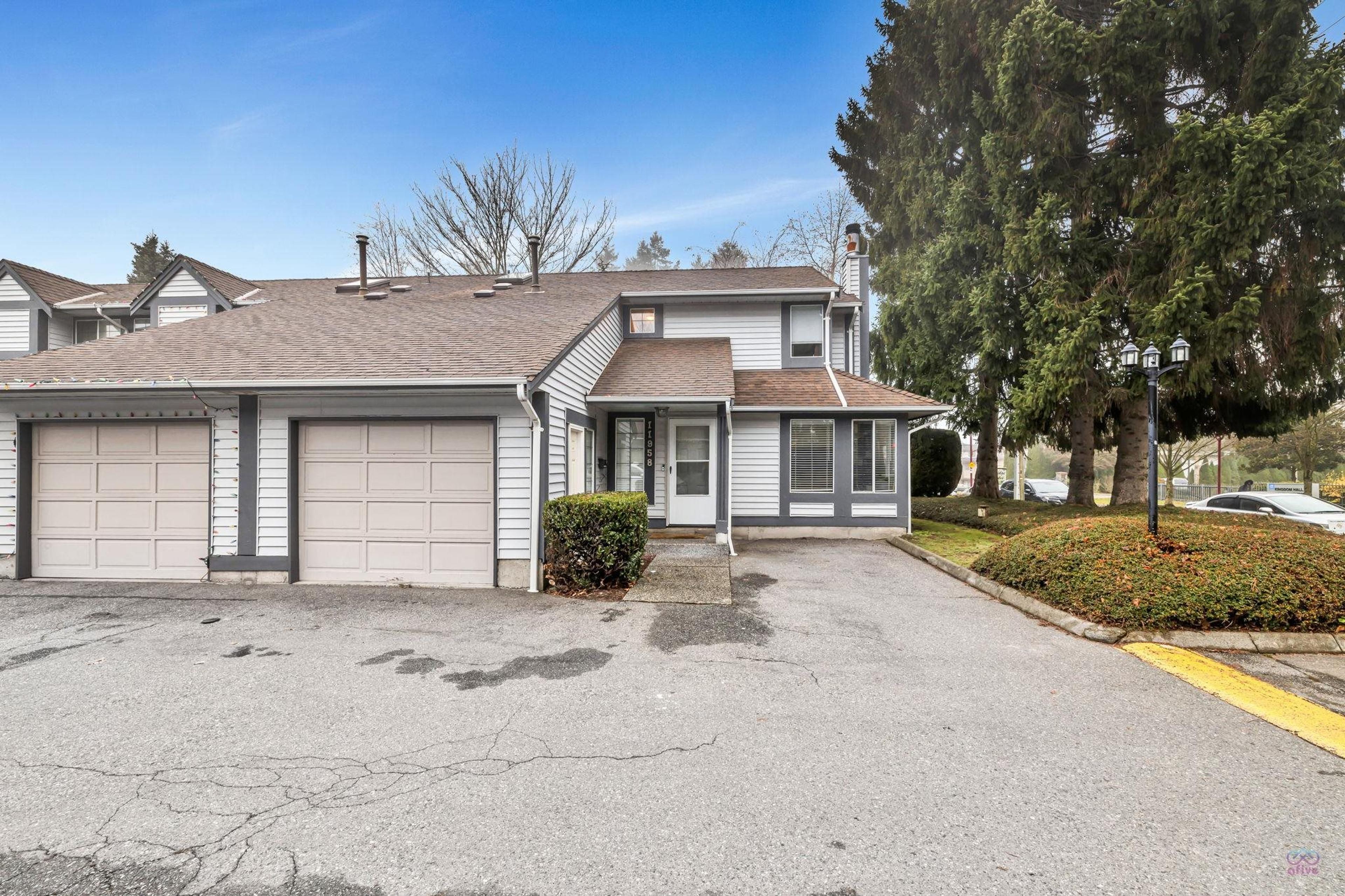 11958 90 Avenue, Delta - Exteriors - Photo 2