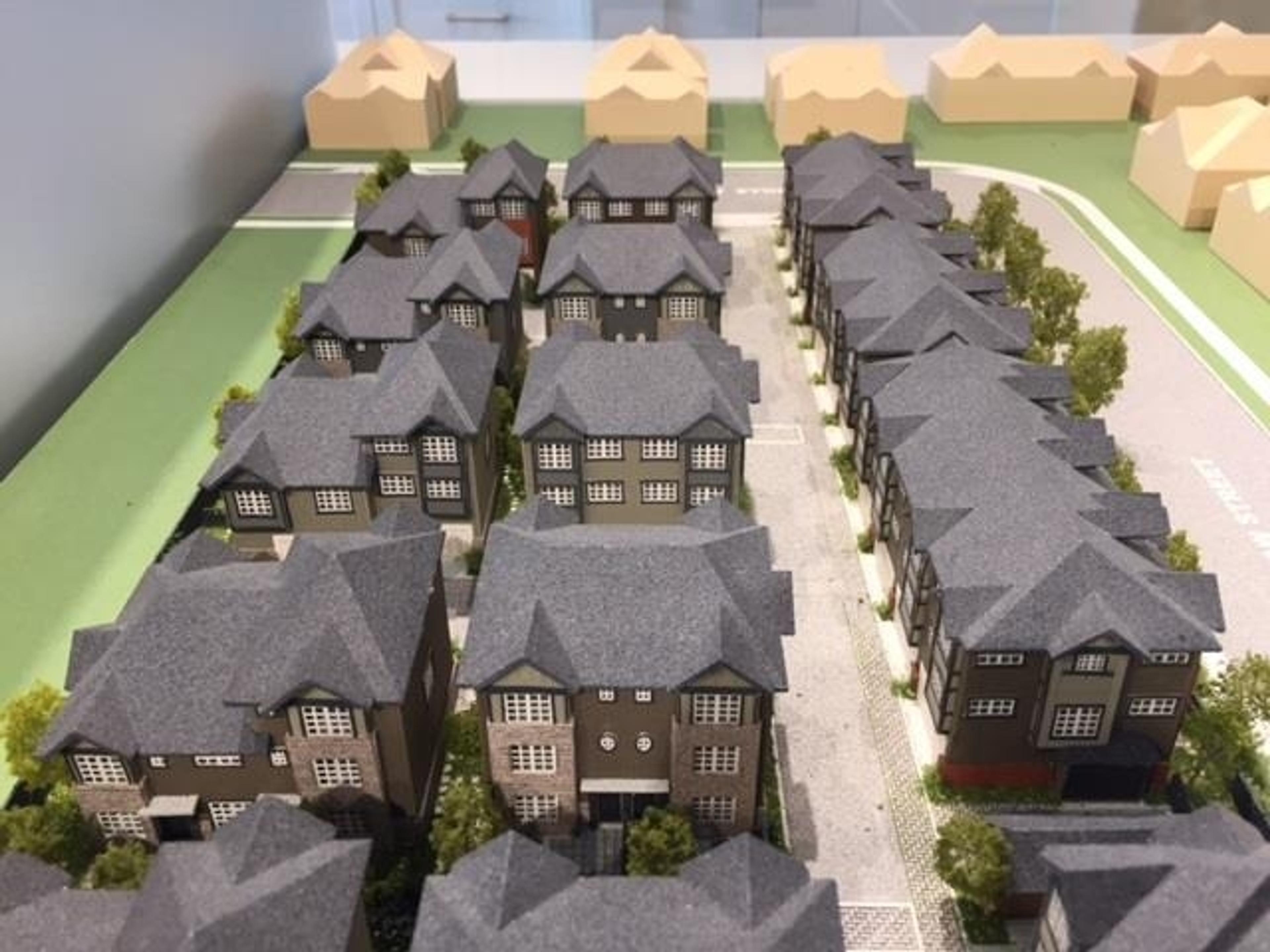 7191 Lechow Street, Richmond - Exteriors - Full Complex View - Photo 3