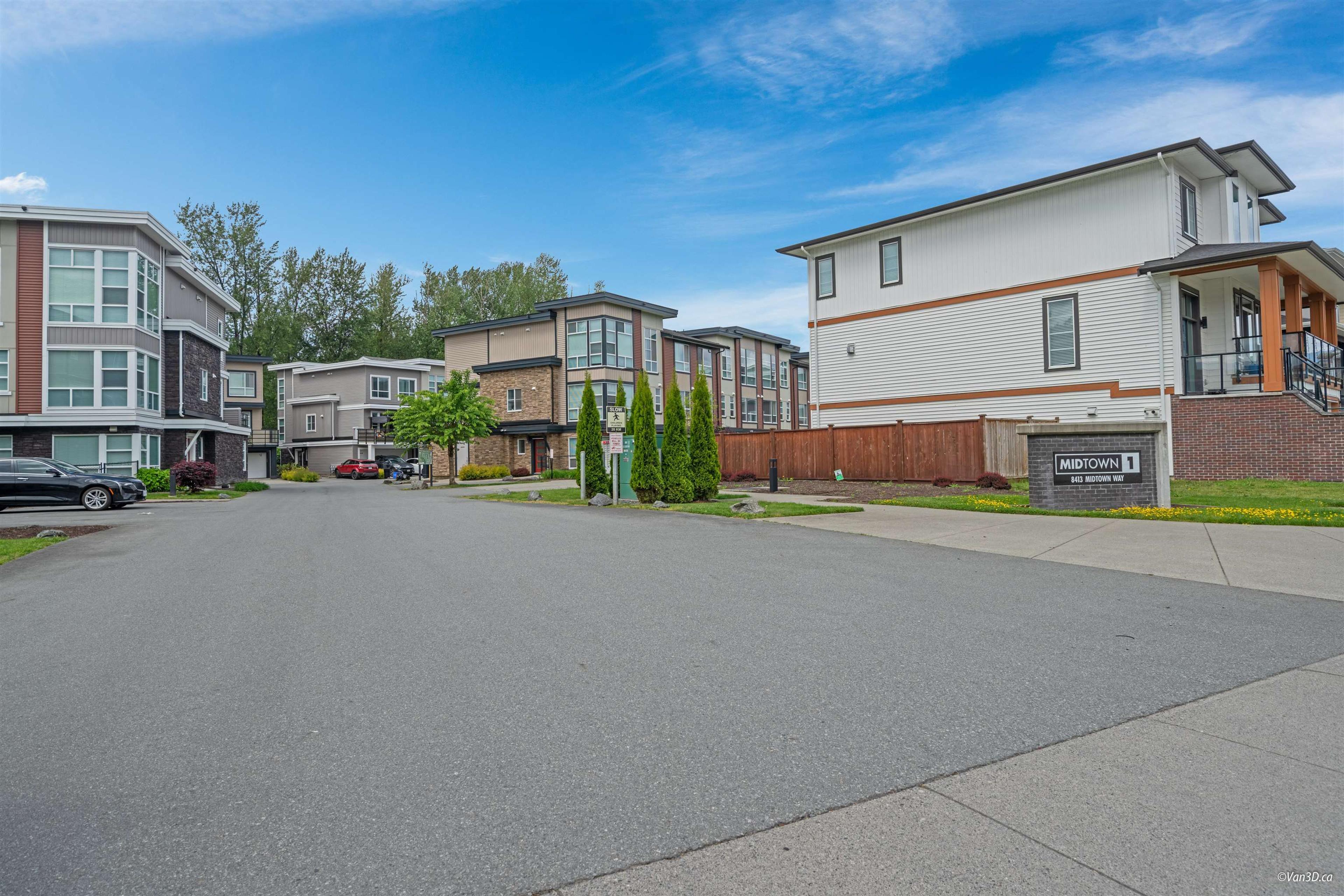 8413 Midtown Way, Chilliwack - Exteriors - Full Complex View - Photo 4