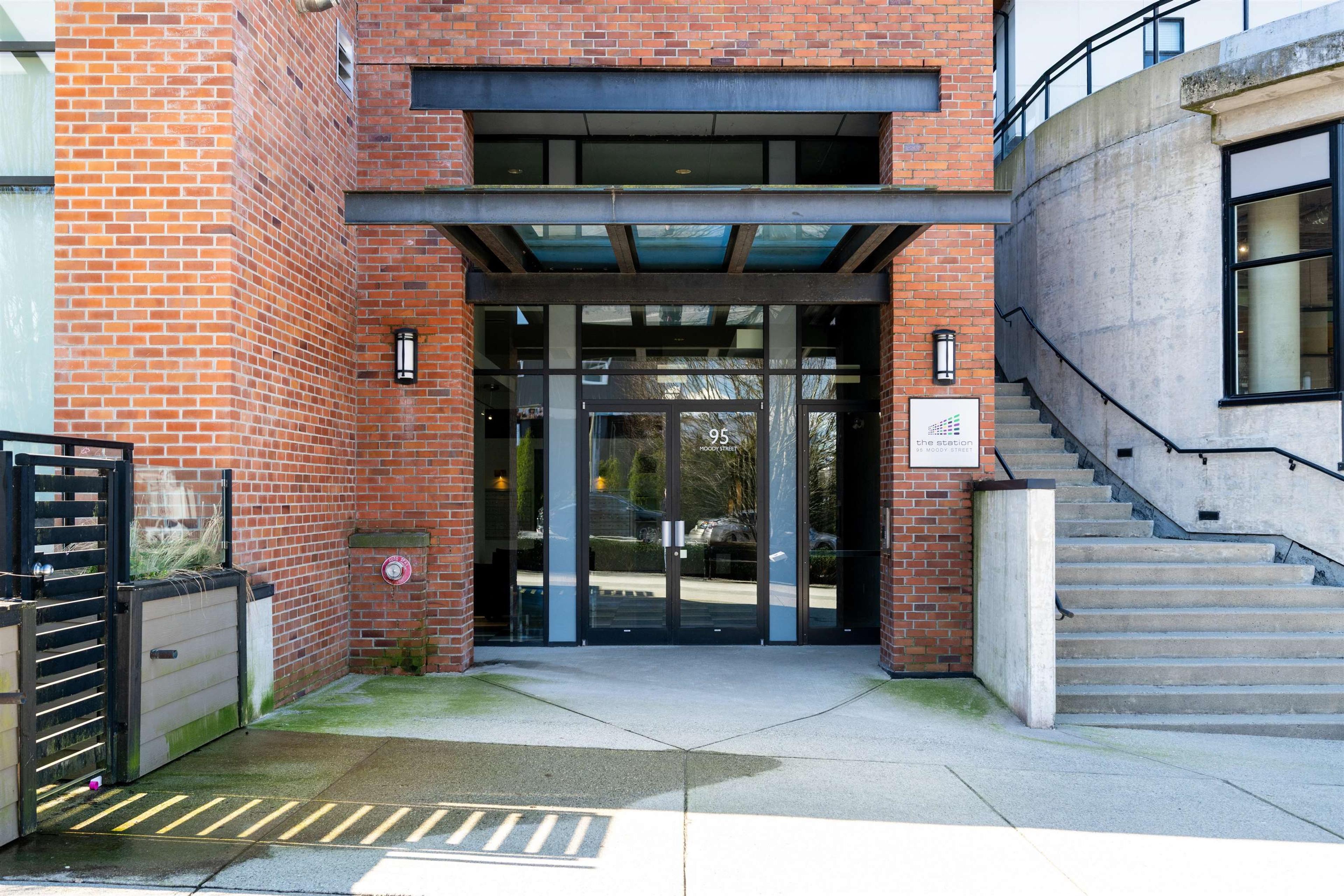 95 Moody Street, Port Moody - Exteriors - Photo 3