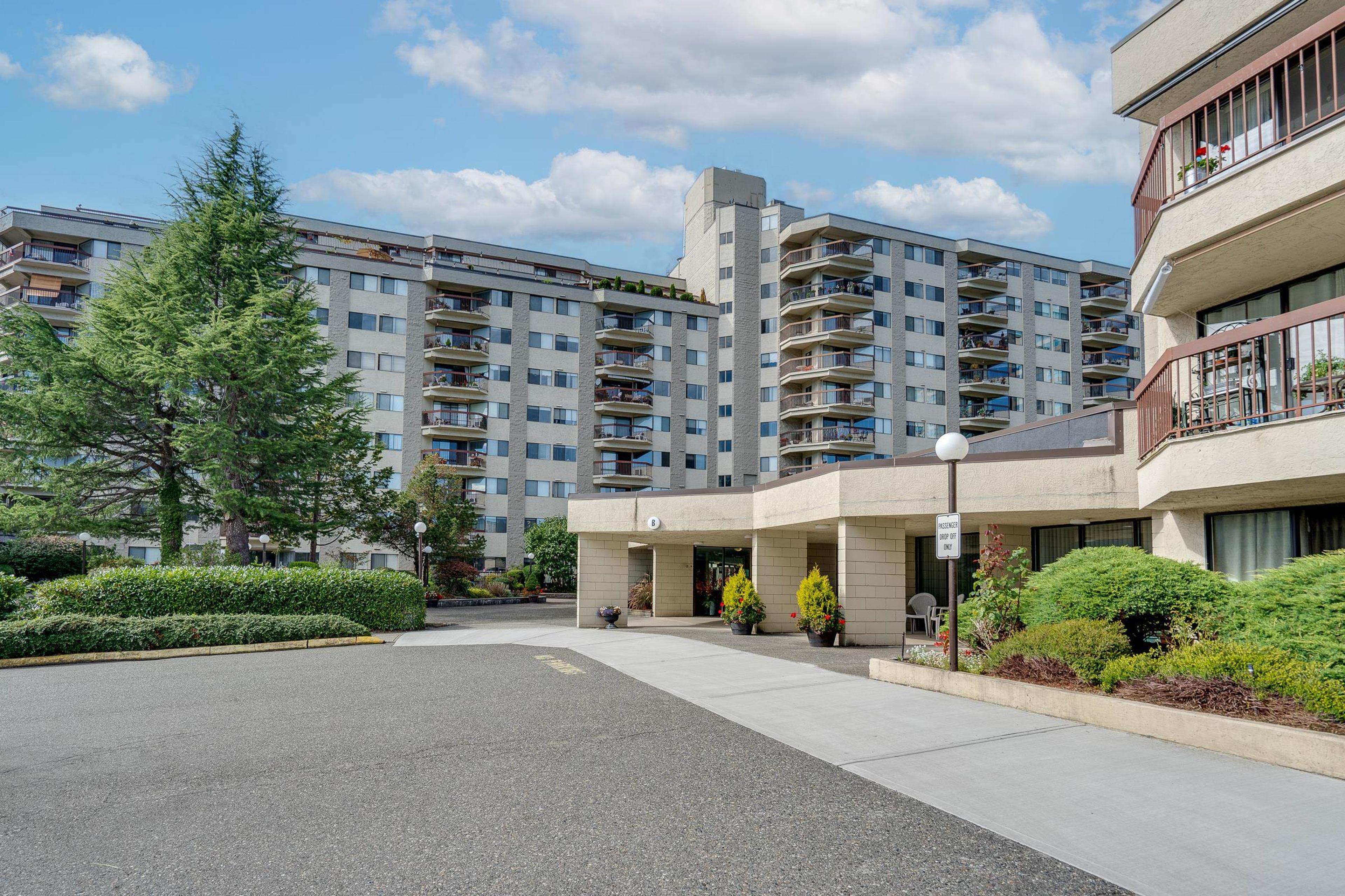 31955 Old Yale Road, Abbotsford - Exteriors - Full Complex View - Photo 1