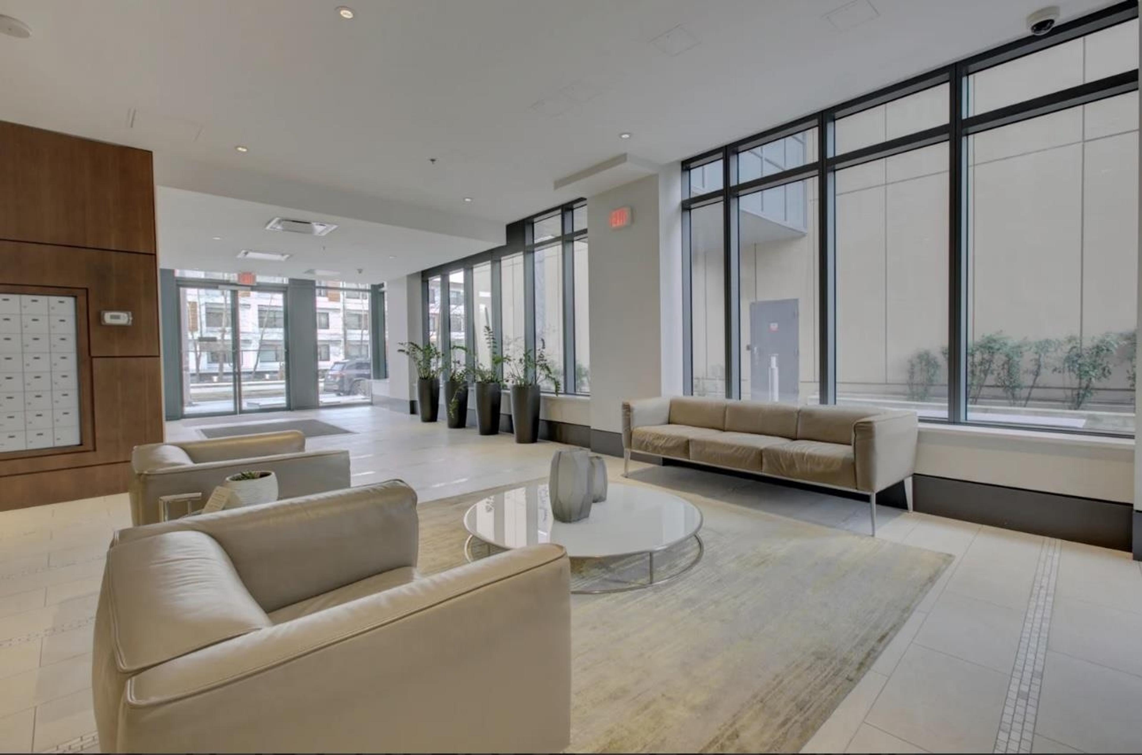 288 W 1st Avenue, Vancouver - Common Areas - Lobbies / Hallways / Foyers - Photo 3