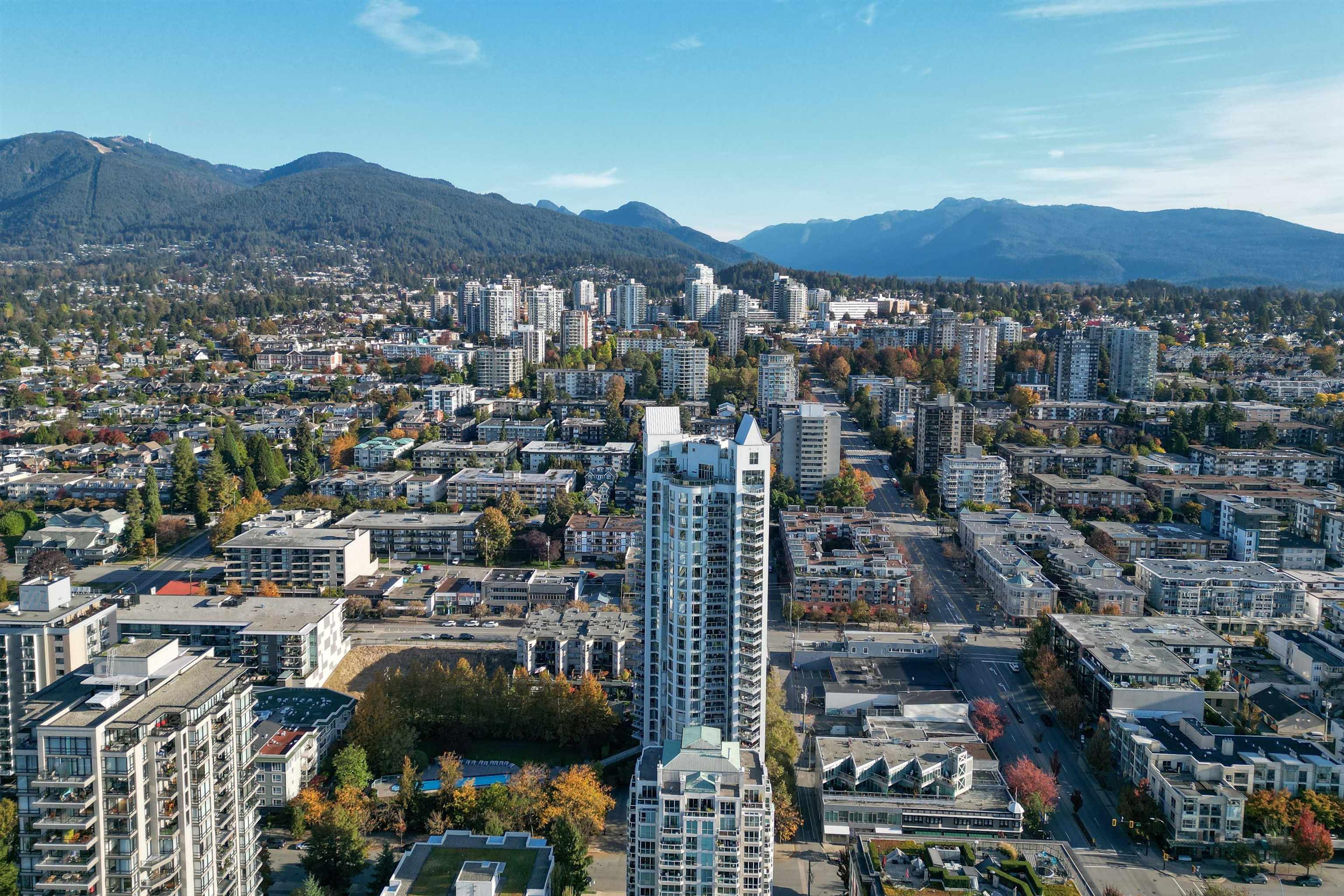 120 W 2nd Street, North Vancouver - Exteriors - Full Complex View, Drone/Aerial View - Photo 3