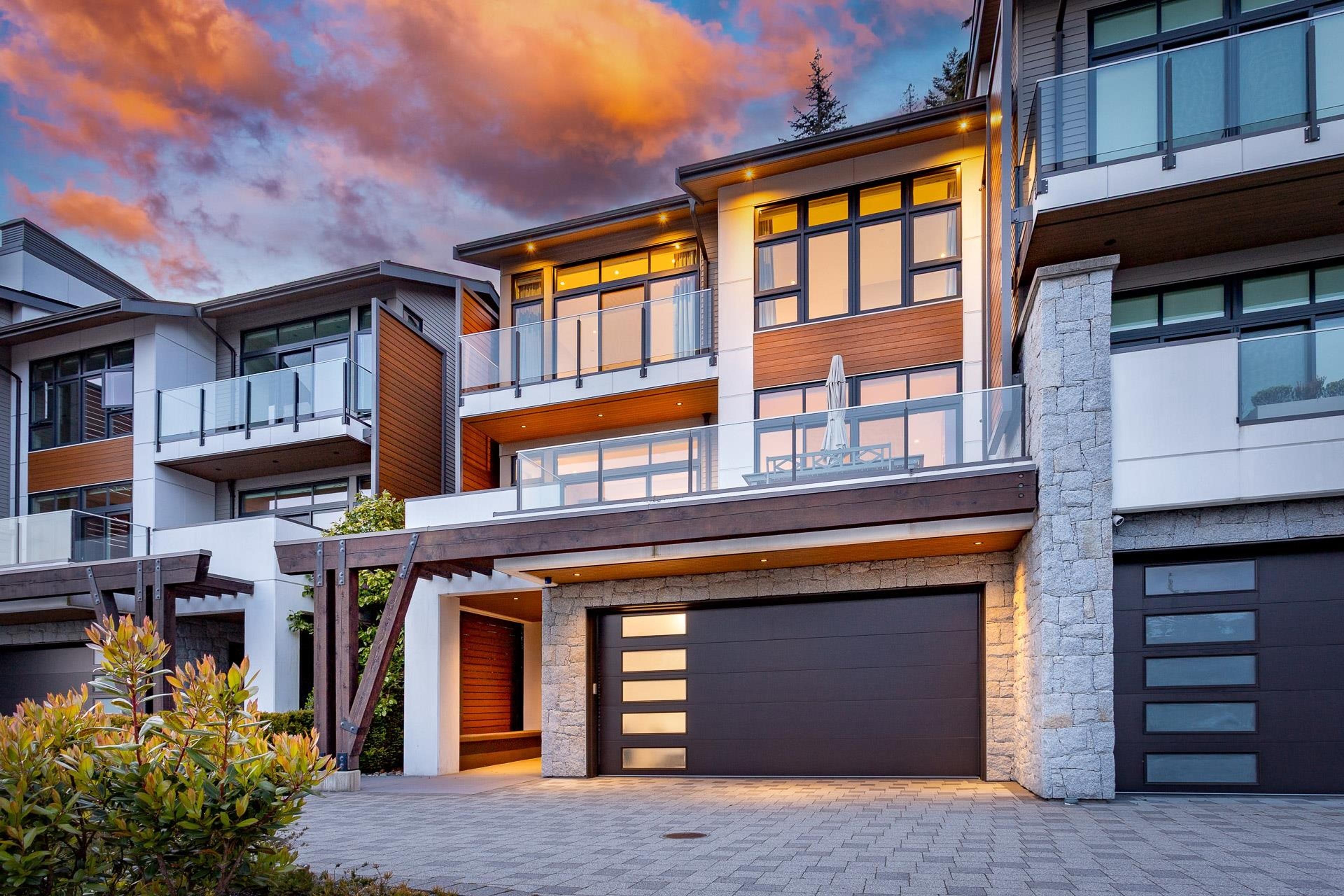 2825 Chippendale Road, West Vancouver - Exteriors - Photo 5